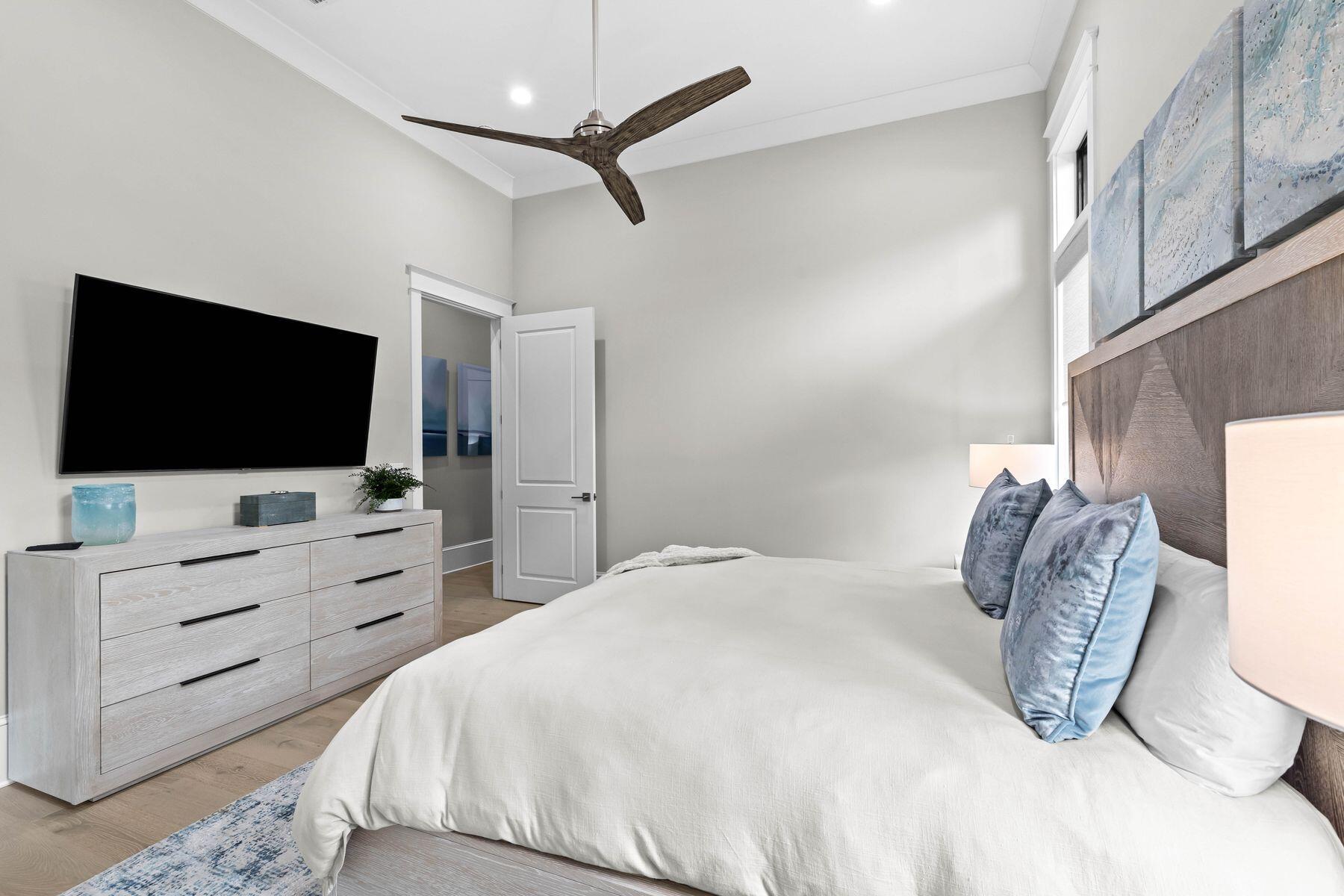 BURNT PINE - Residential