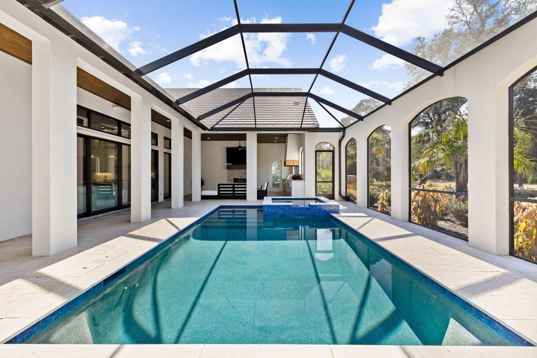 BURNT PINE - Residential