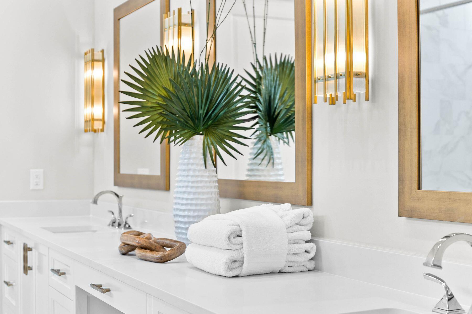 BURNT PINE - Residential