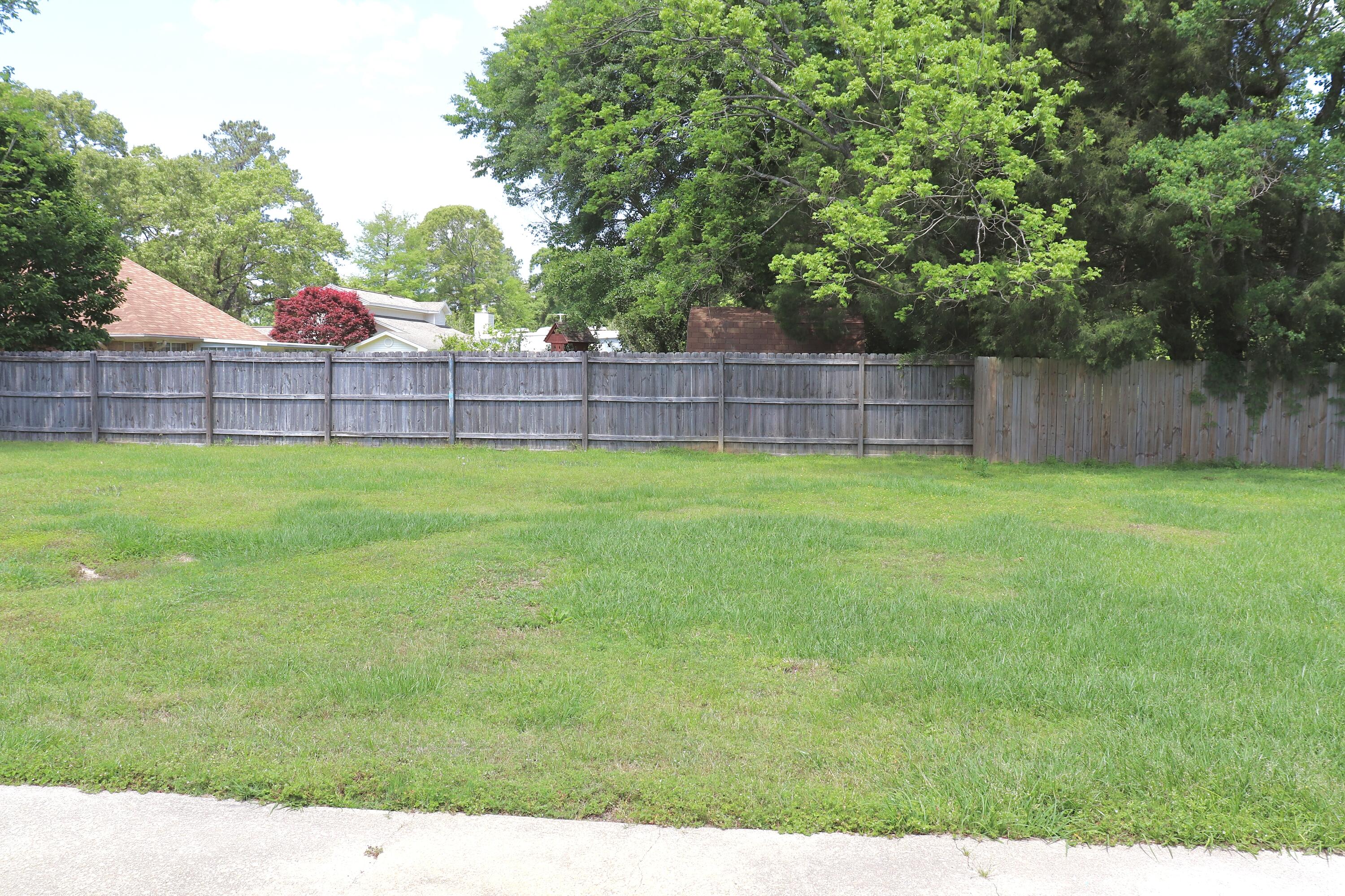 DOGWOOD ESTATES - Residential