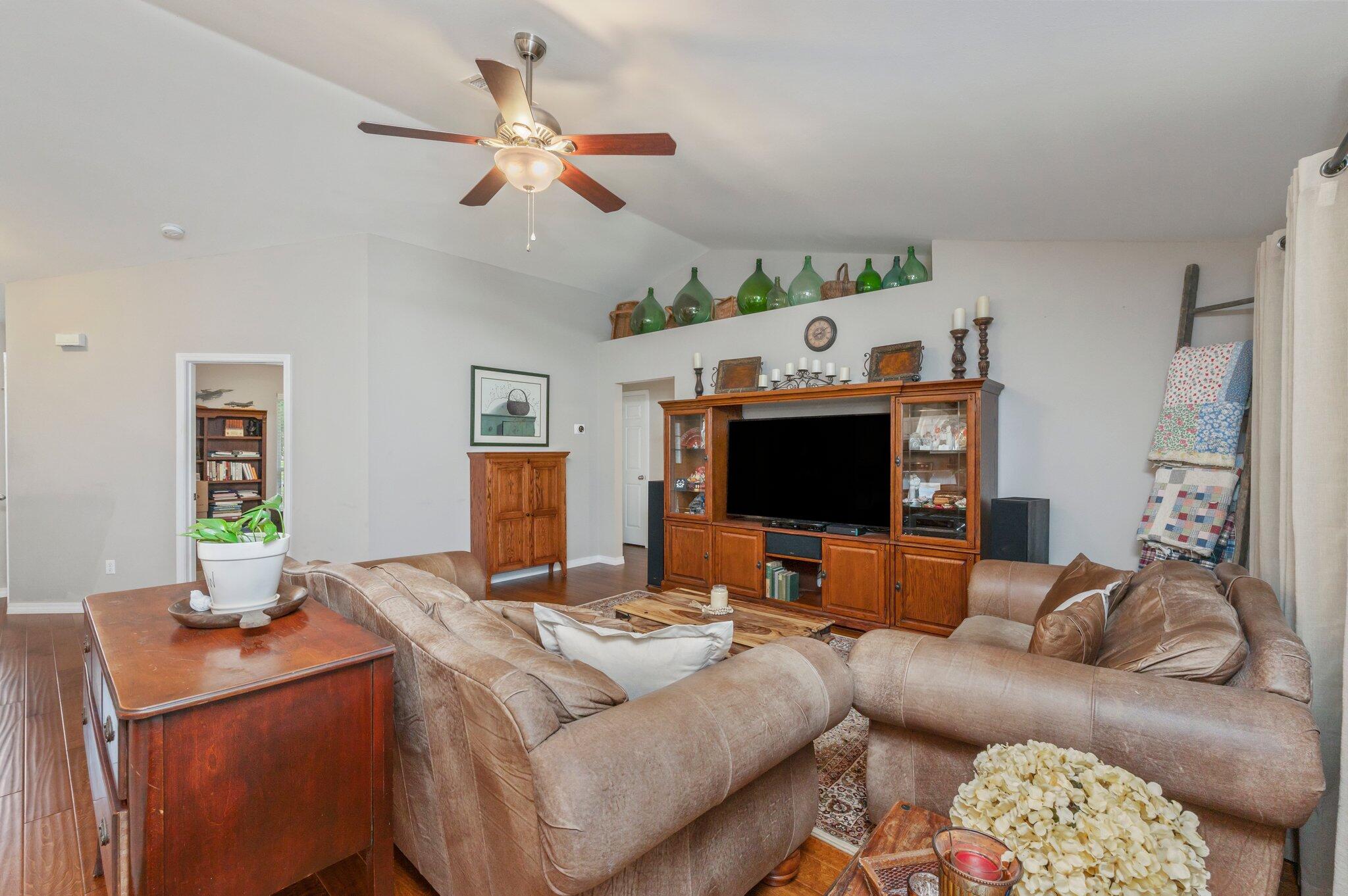 CHEROKEE BEND S/D PH 2 - Residential