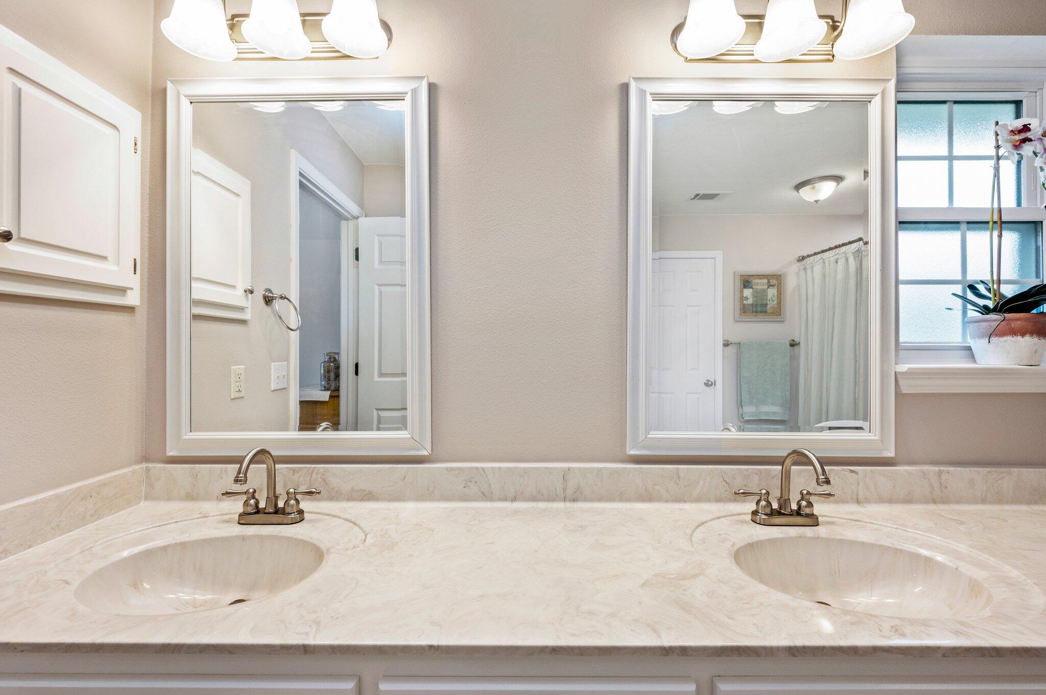 CHEROKEE BEND S/D PH 2 - Residential