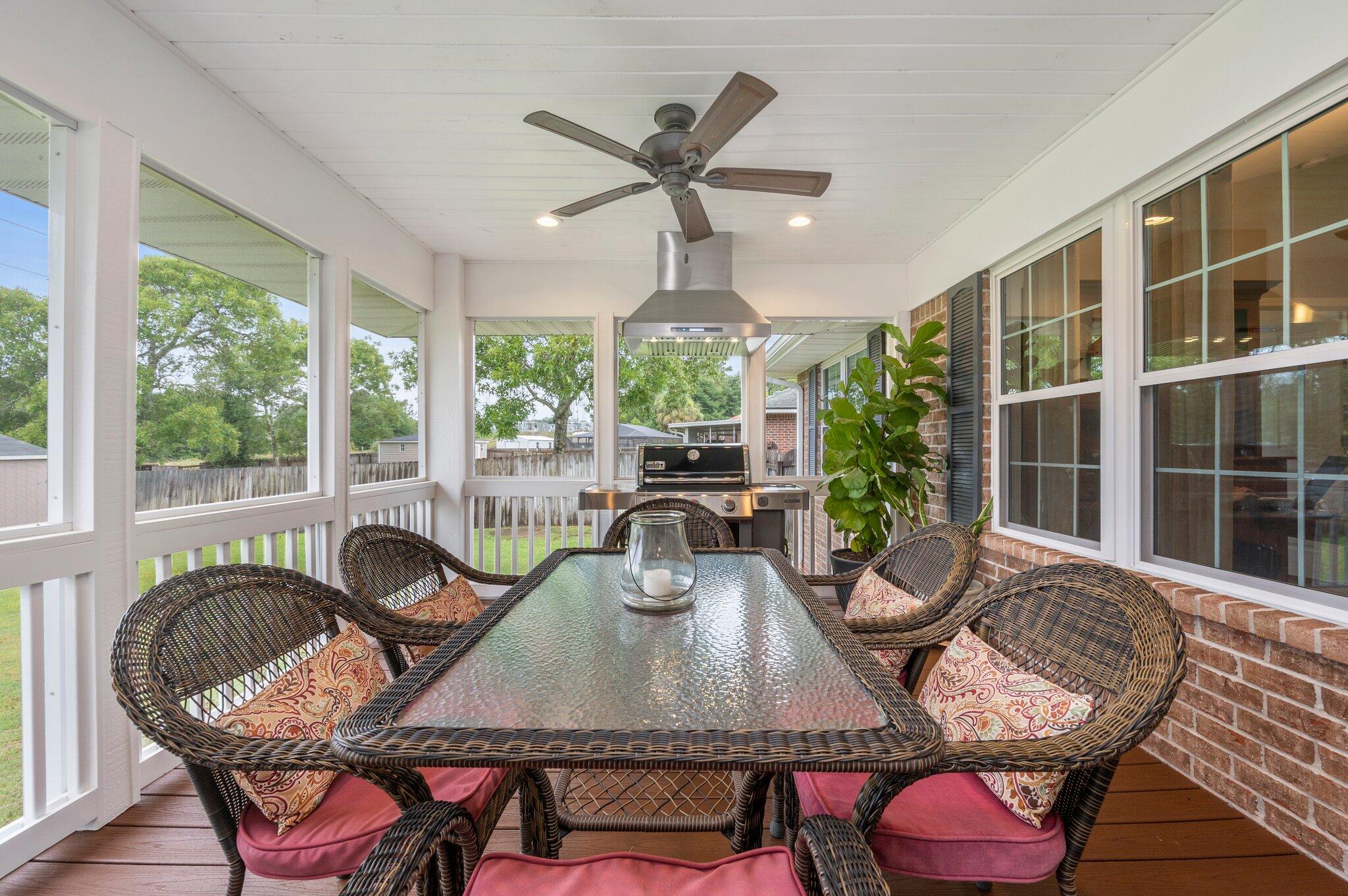 CHEROKEE BEND S/D PH 2 - Residential