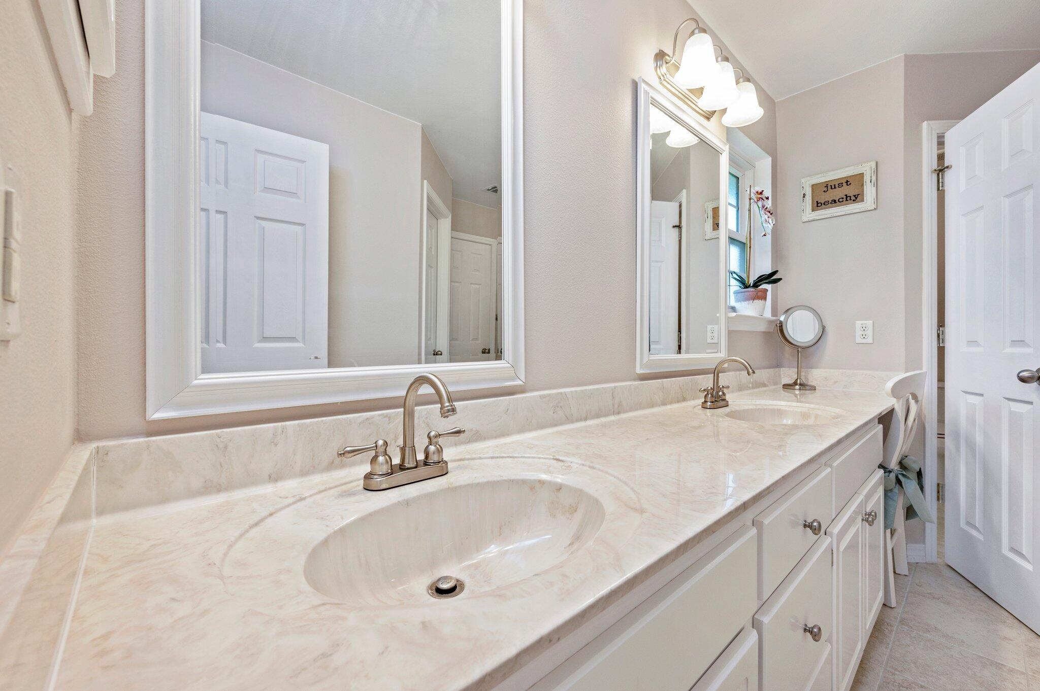 CHEROKEE BEND S/D PH 2 - Residential