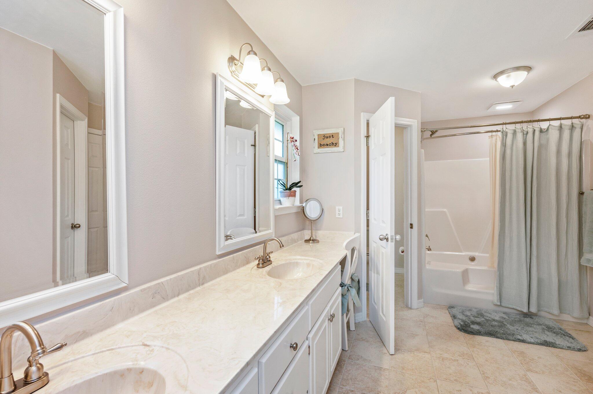 CHEROKEE BEND S/D PH 2 - Residential