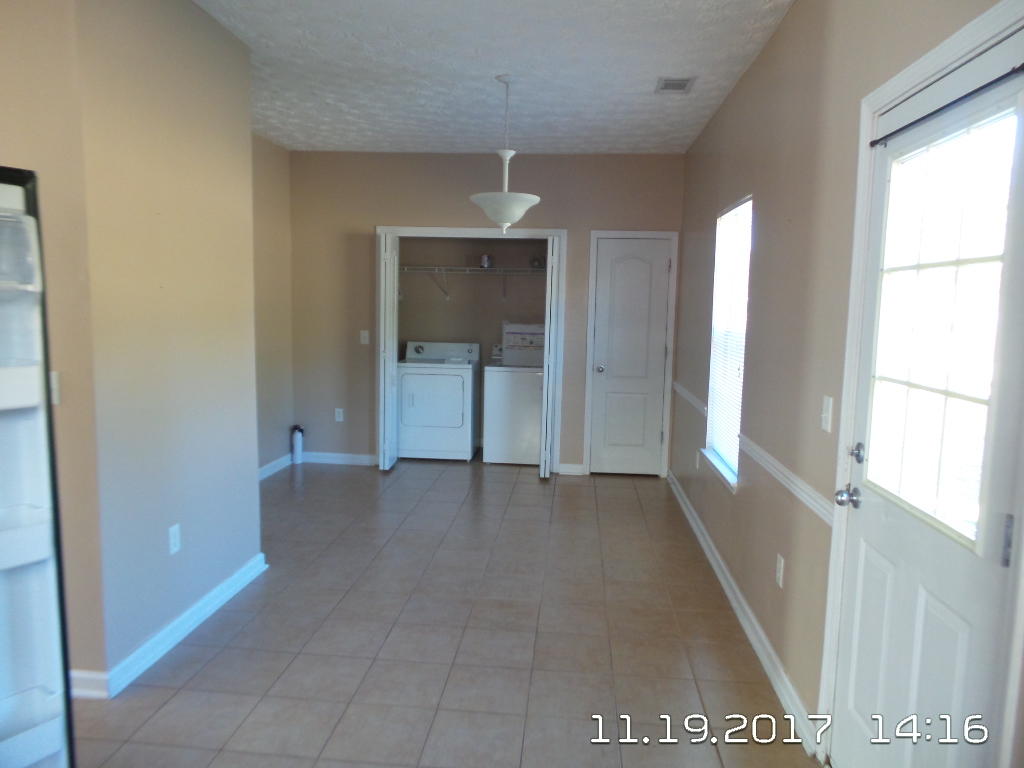 LAKE SILVER 1ST ADDN - Residential Lease