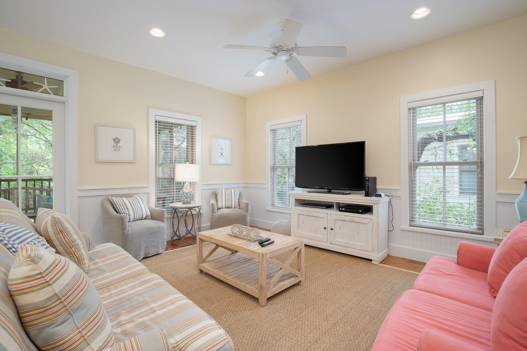 MAGNOLIA COTTAGES - Residential