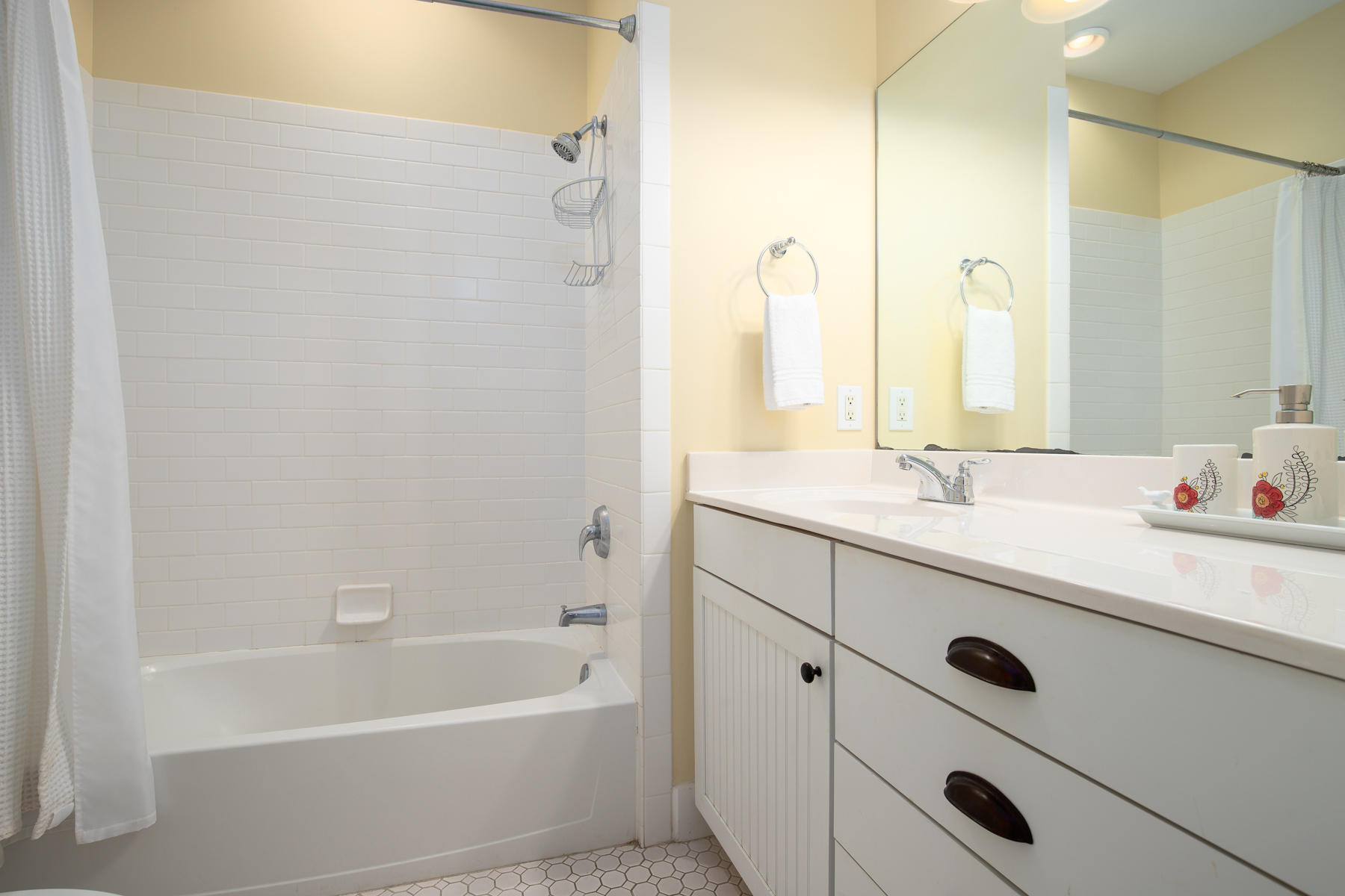 MAGNOLIA COTTAGES - Residential