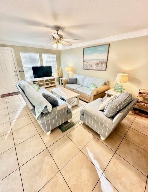 ISLAND PALMS CONDO - Residential Lease