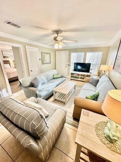 ISLAND PALMS CONDO - Residential Lease