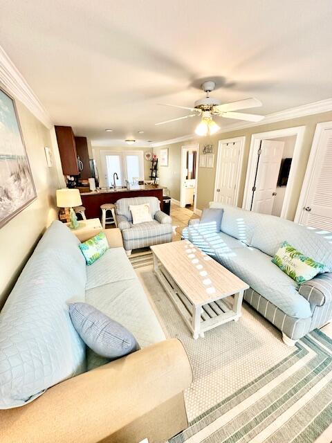 ISLAND PALMS CONDO - Residential Lease