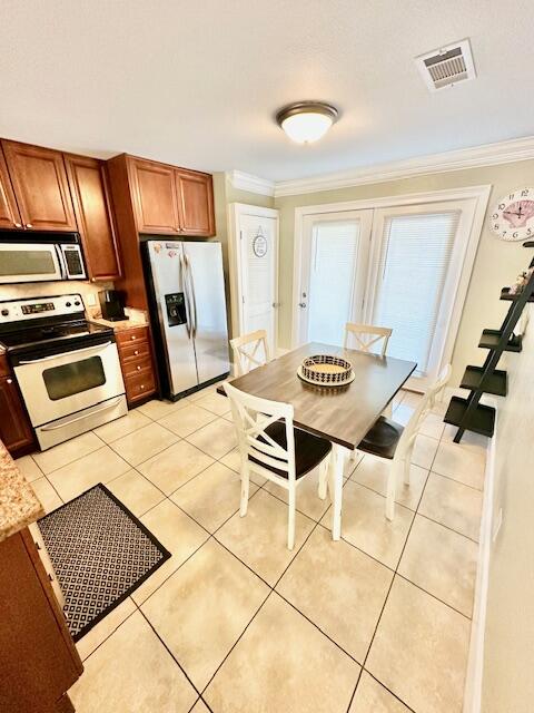 ISLAND PALMS CONDO - Residential Lease