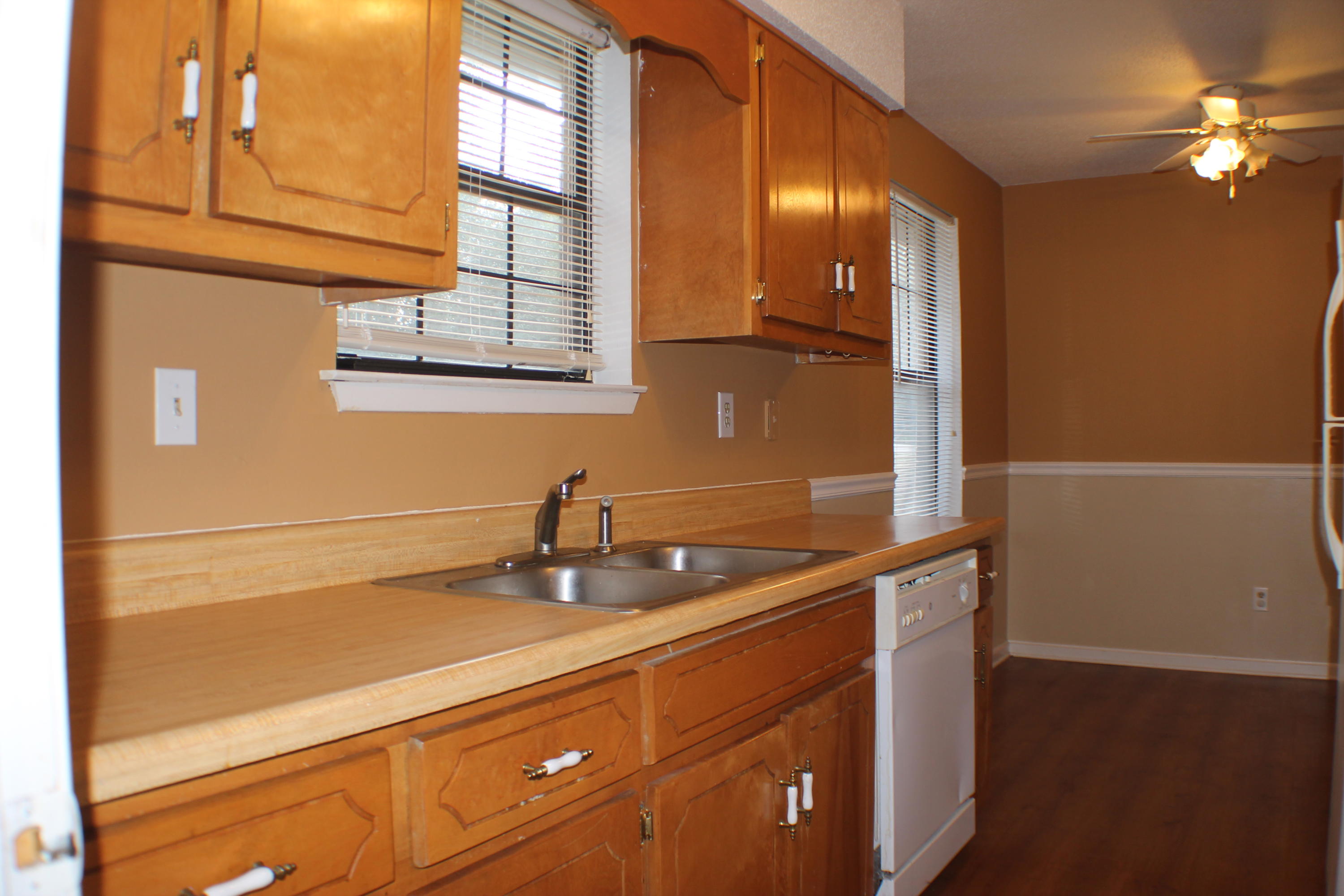 GOLDEN ACRES ESTATES - Residential