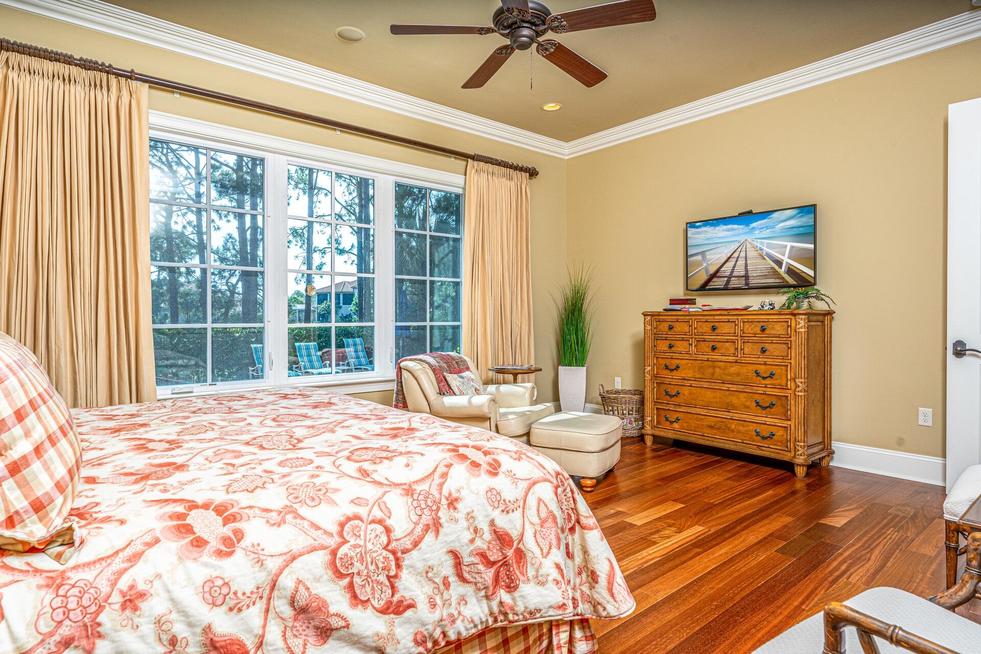 BURNT PINE - Residential