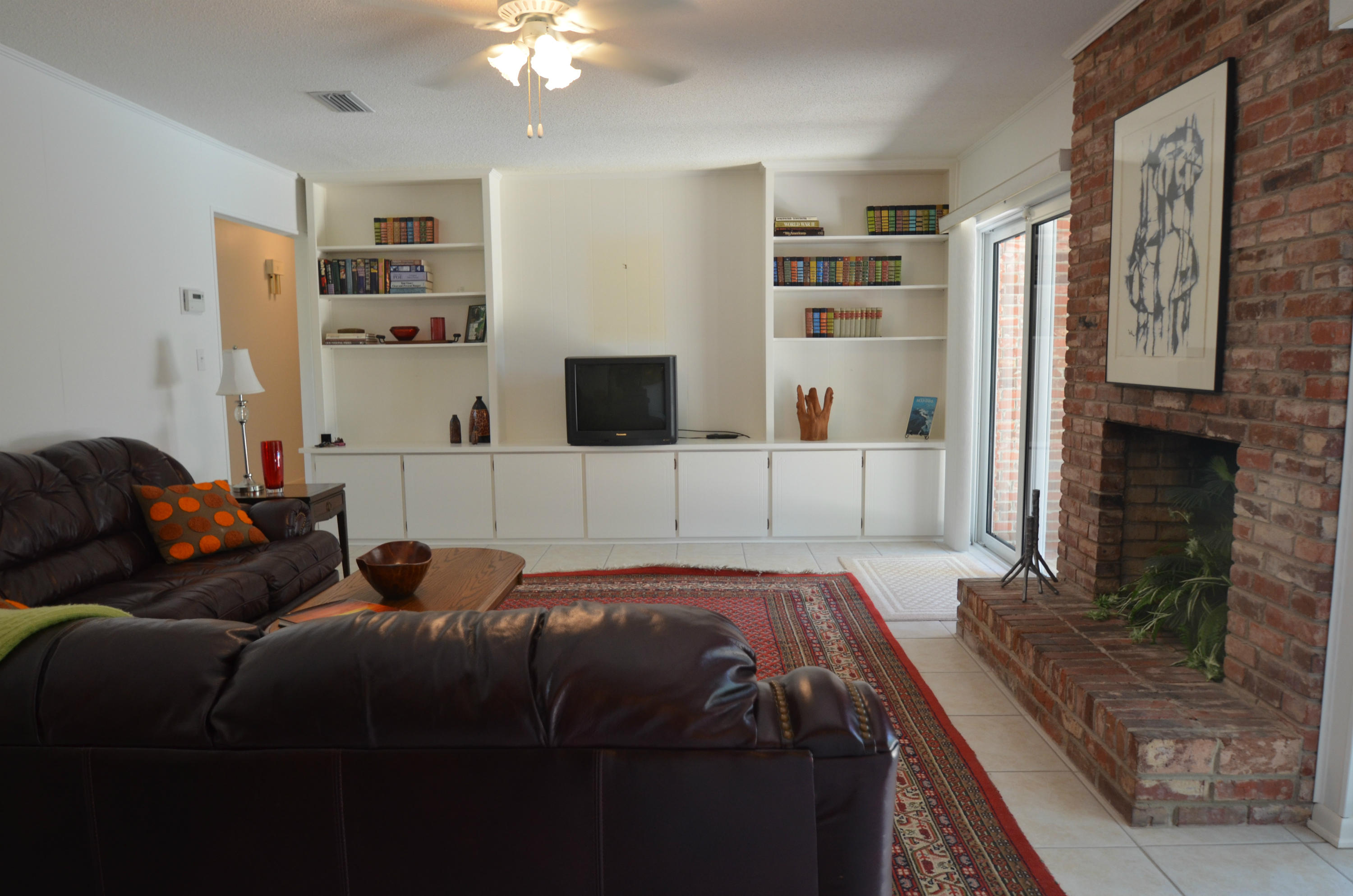 LORRAINE EST AMENDED LOT 4 BLK A - Residential