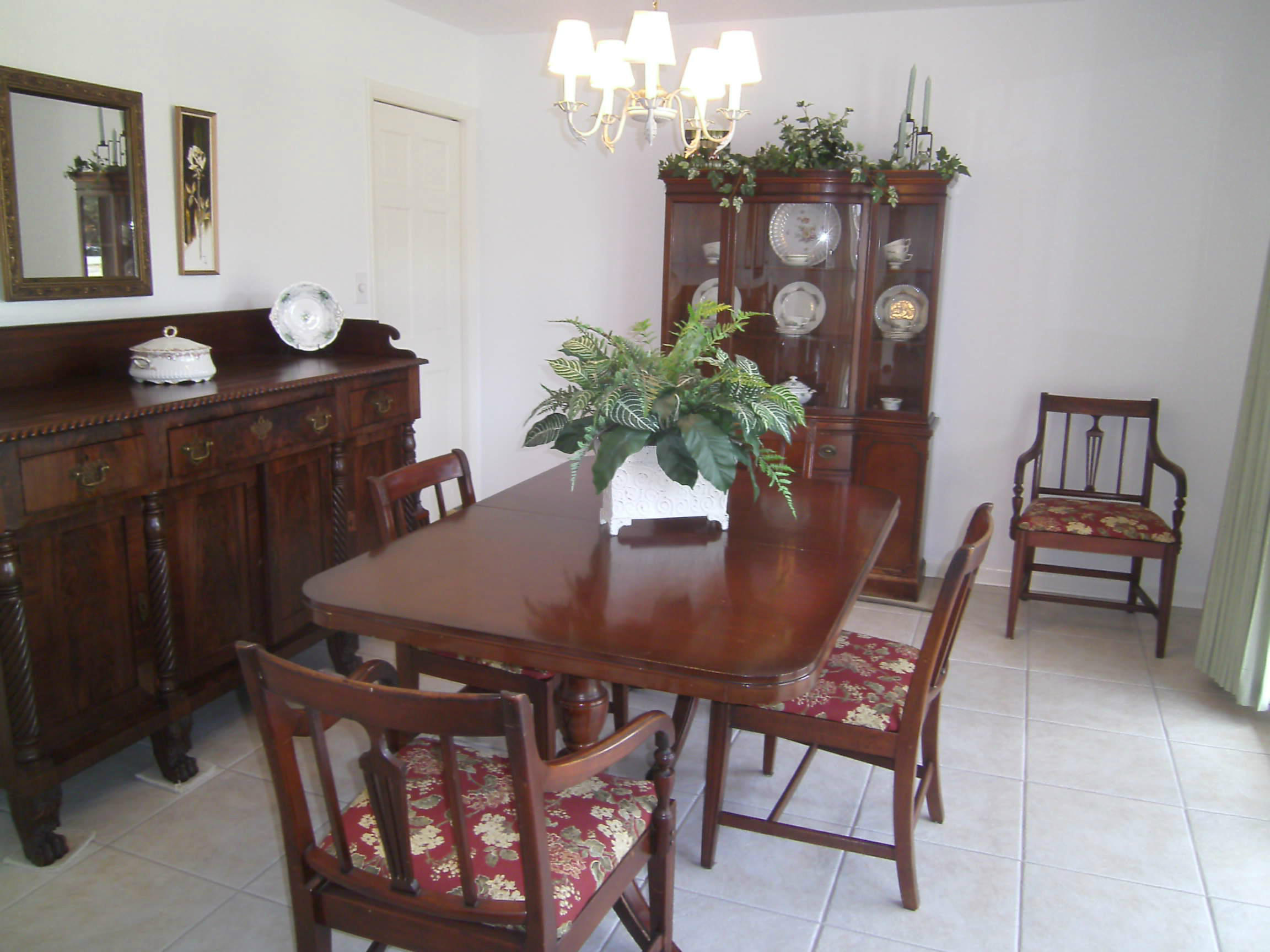 LORRAINE EST AMENDED LOT 4 BLK A - Residential