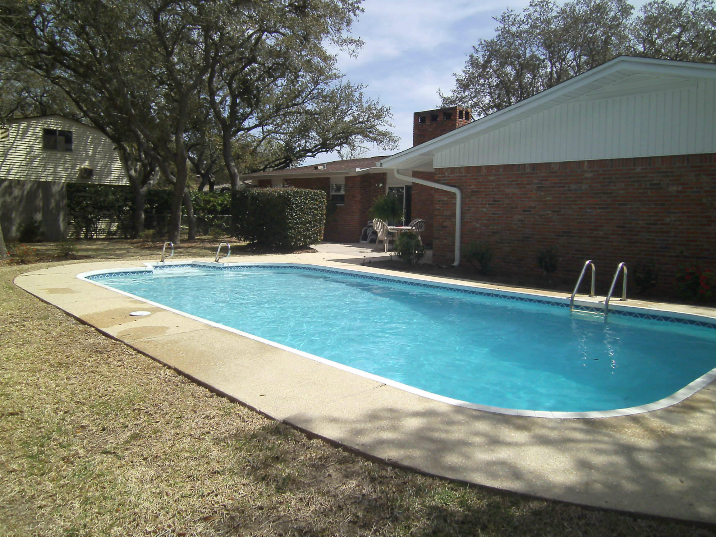 LORRAINE EST AMENDED LOT 4 BLK A - Residential