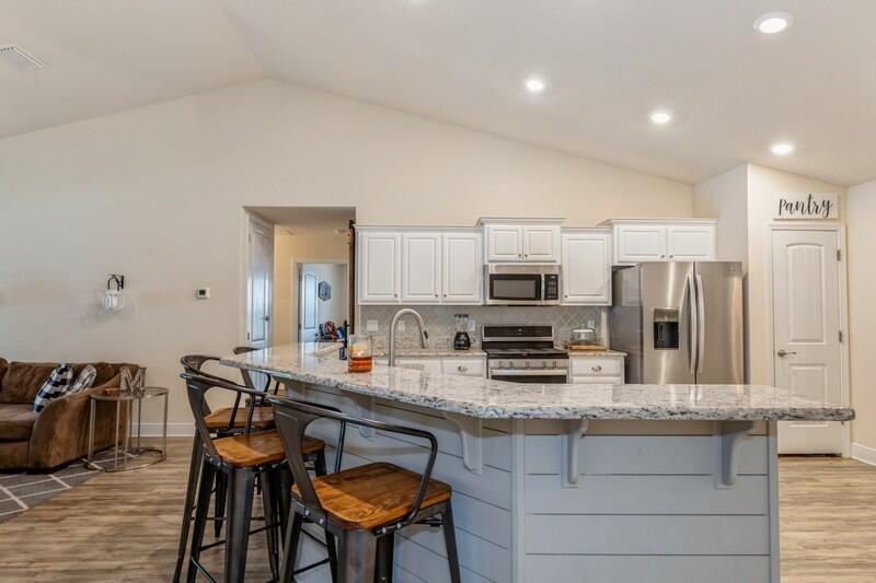 ZARCHARY ESTATES - Residential