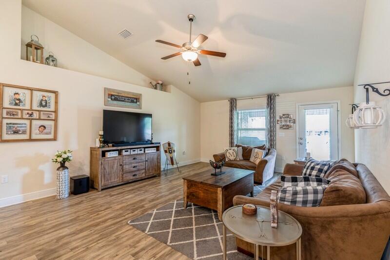 ZARCHARY ESTATES - Residential