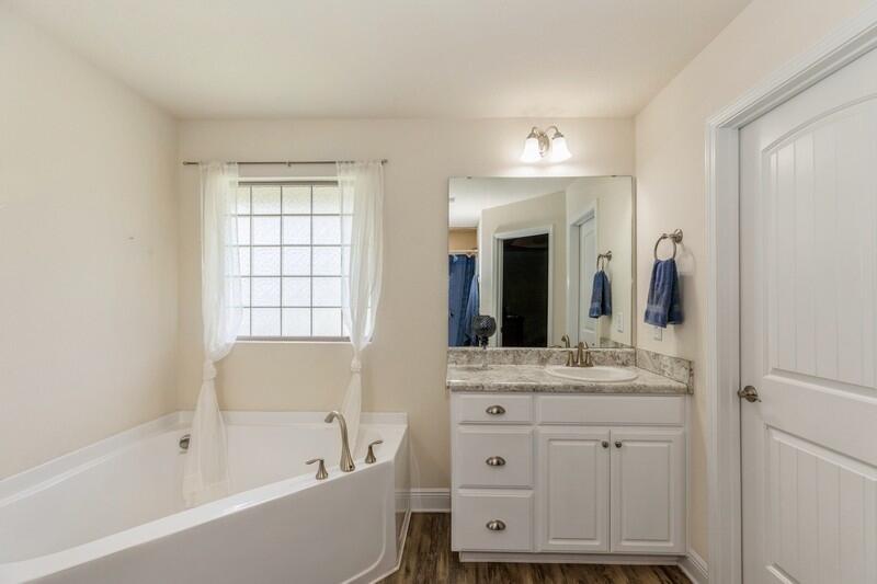 ZARCHARY ESTATES - Residential