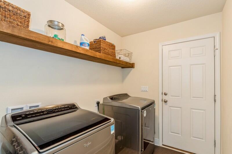 ZARCHARY ESTATES - Residential