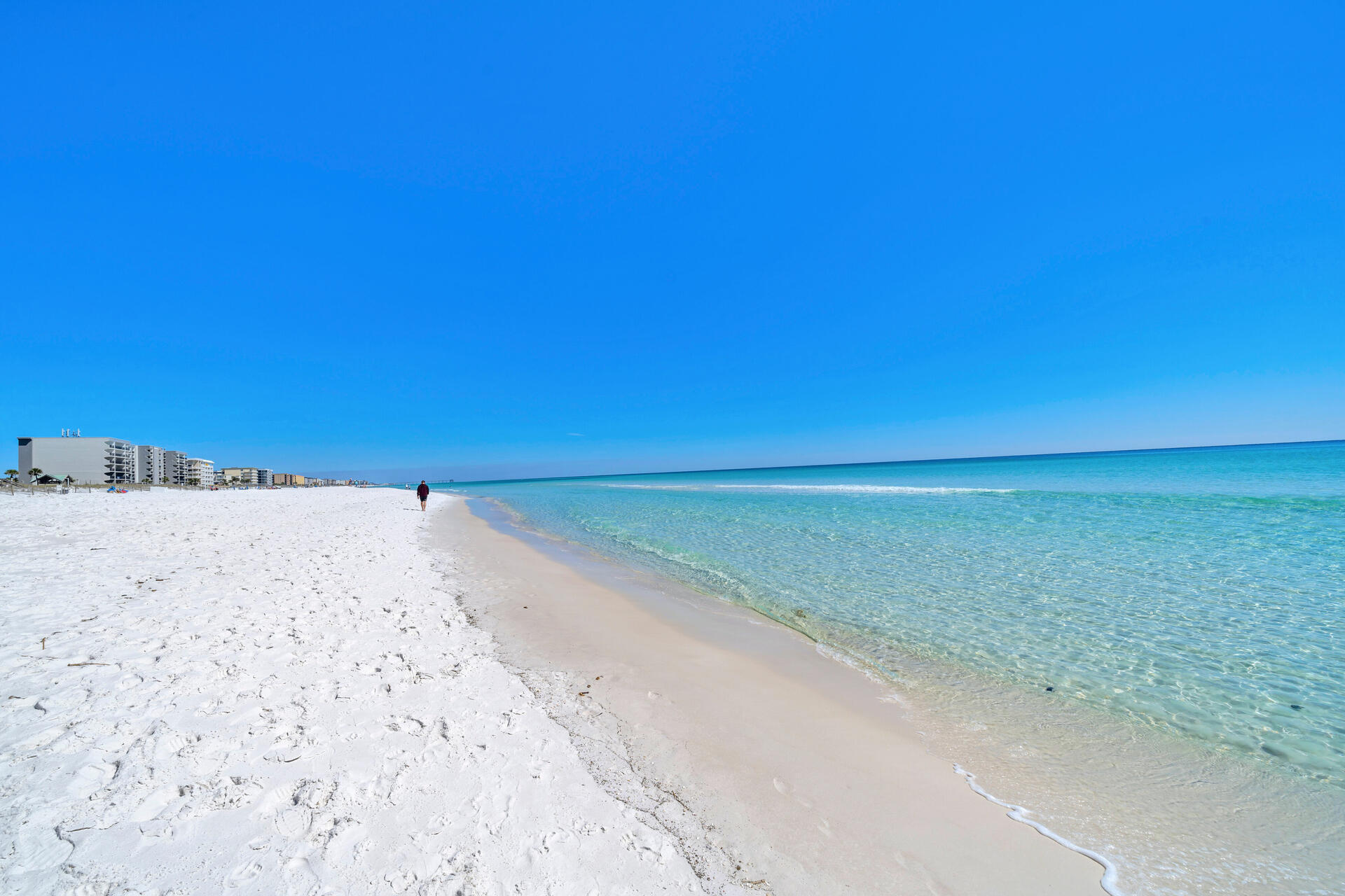 EMERALD TOWERS WEST CONDO - Residential