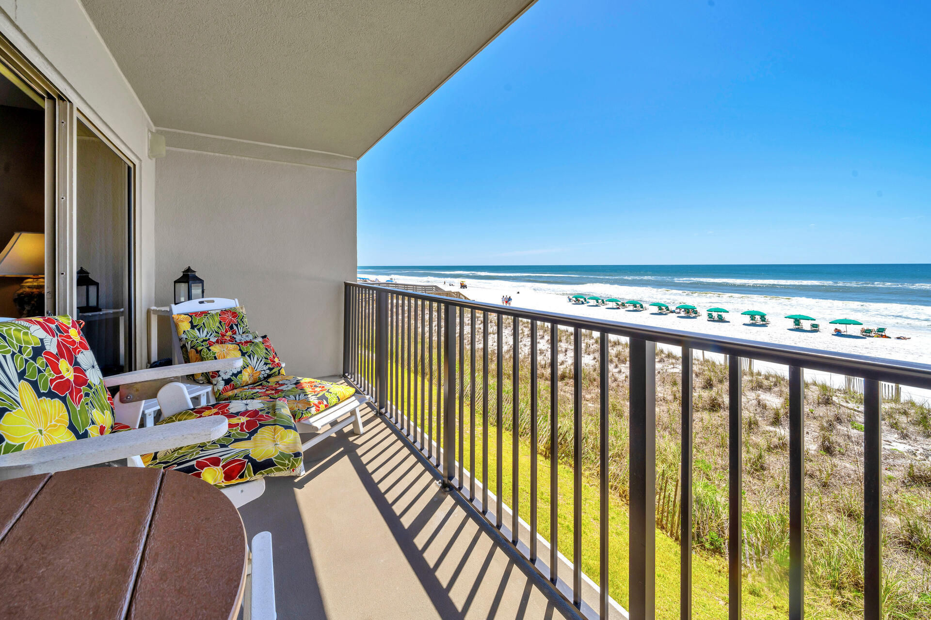 EMERALD TOWERS WEST CONDO - Residential