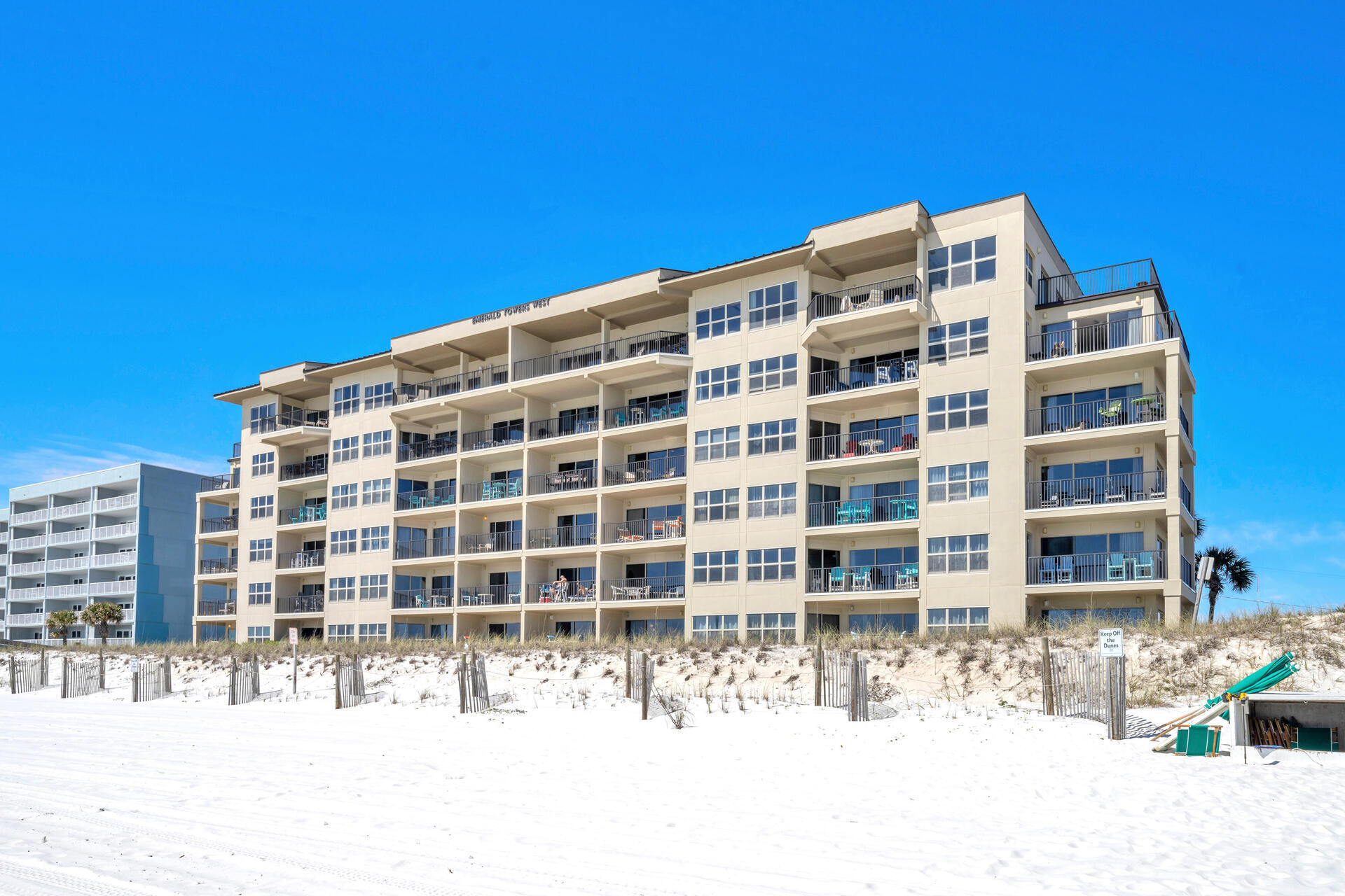 EMERALD TOWERS WEST CONDO - Residential