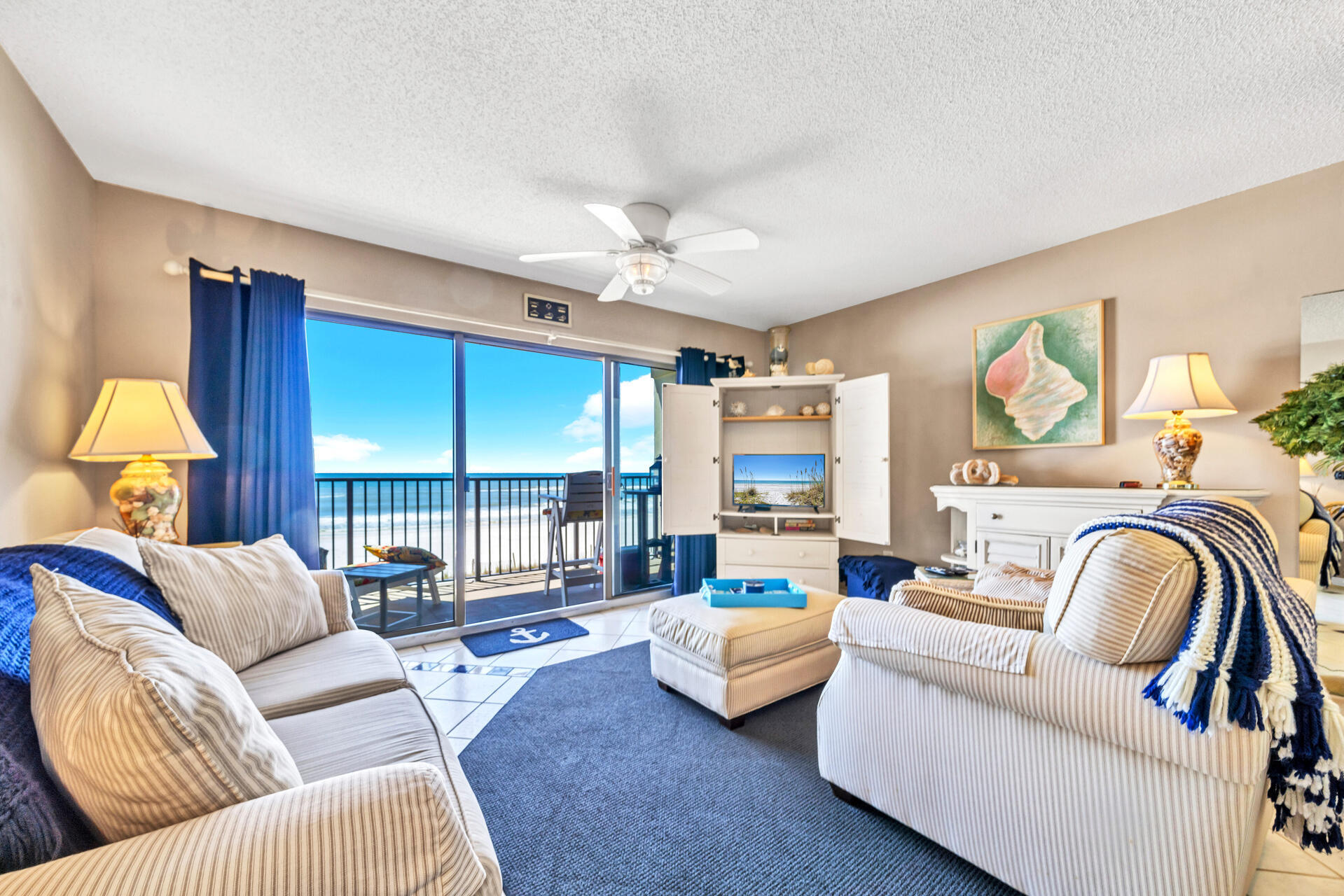 EMERALD TOWERS WEST CONDO - Residential