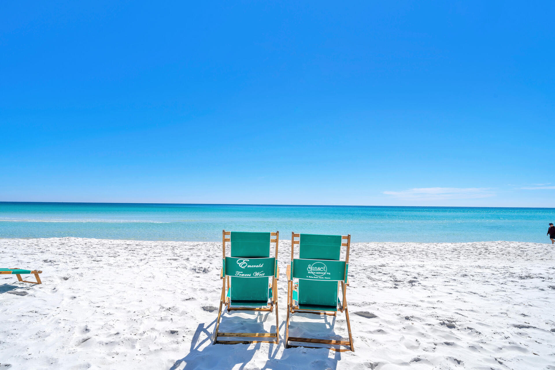 EMERALD TOWERS WEST CONDO - Residential