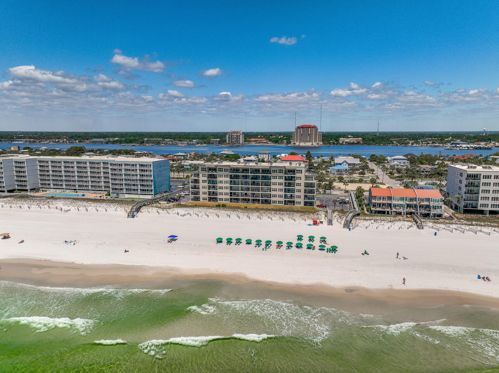 EMERALD TOWERS WEST CONDO - Residential