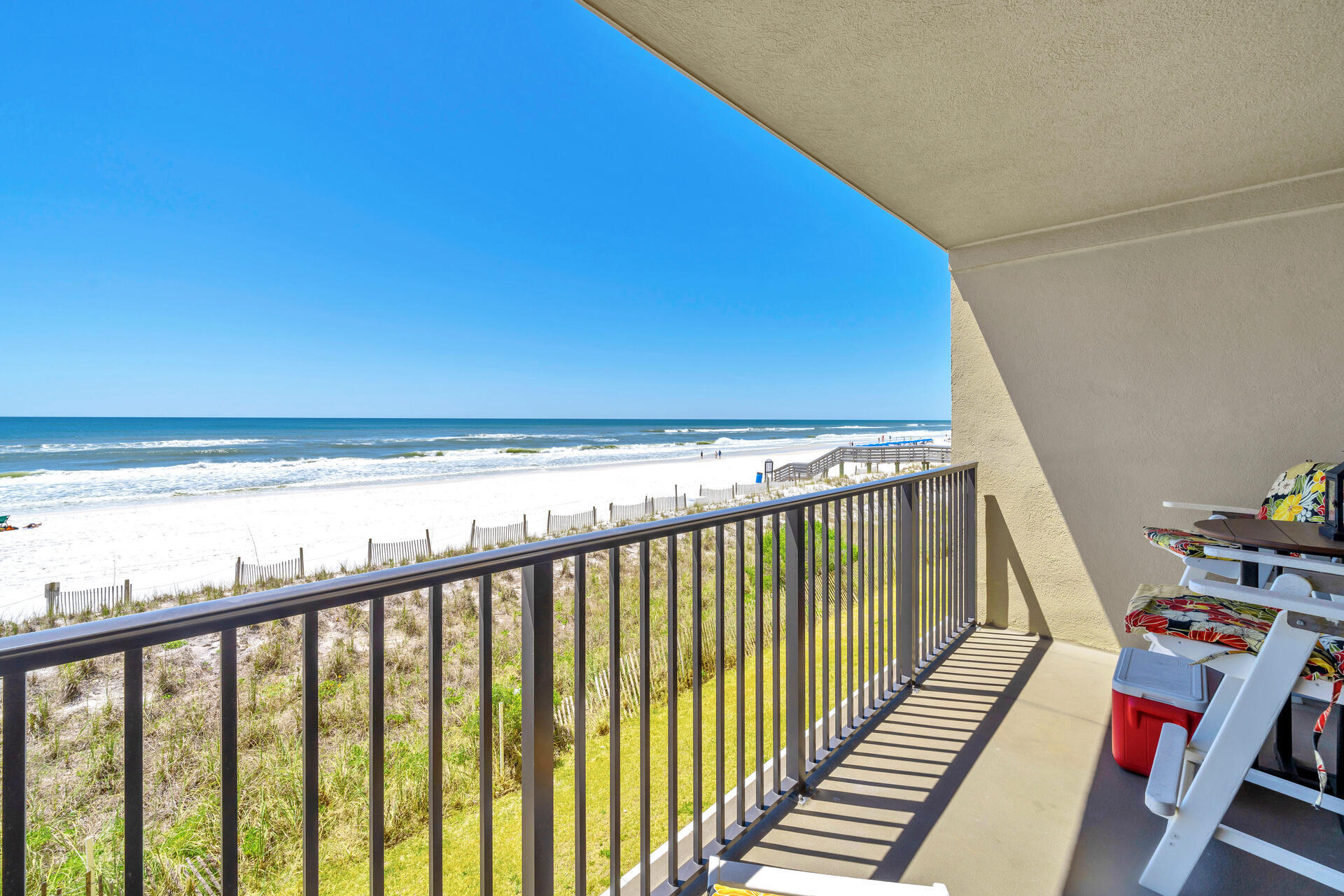 EMERALD TOWERS WEST CONDO - Residential