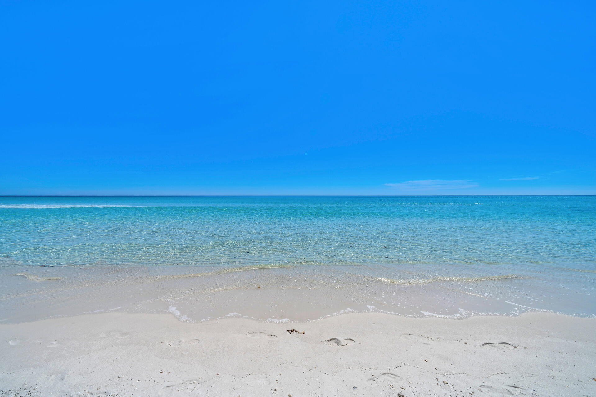 EMERALD TOWERS WEST CONDO - Residential