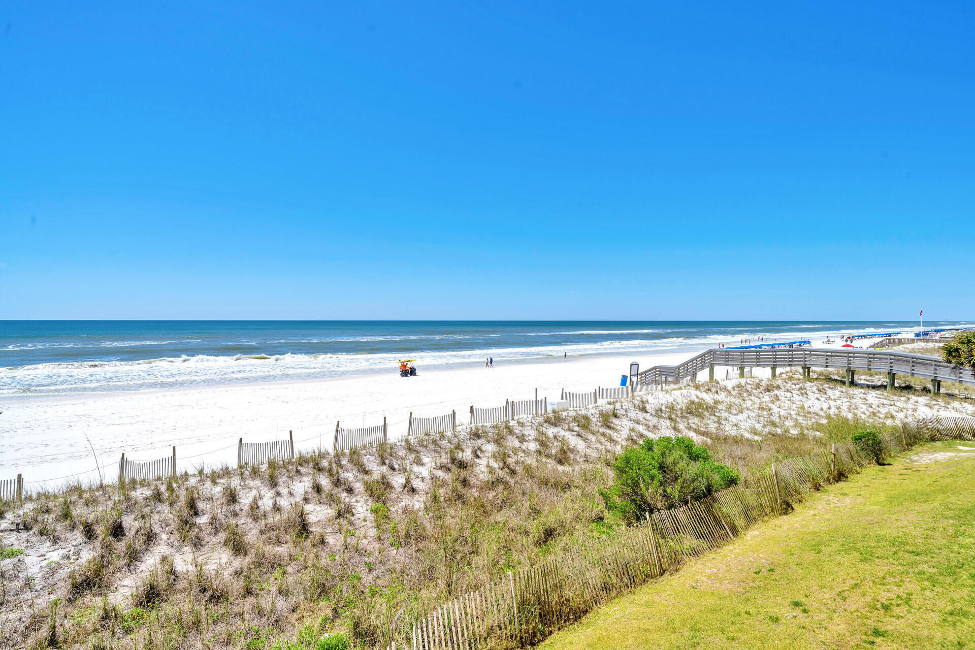 EMERALD TOWERS WEST CONDO - Residential