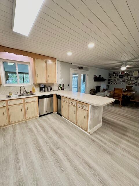 DONCASTER WOODS - Residential Lease