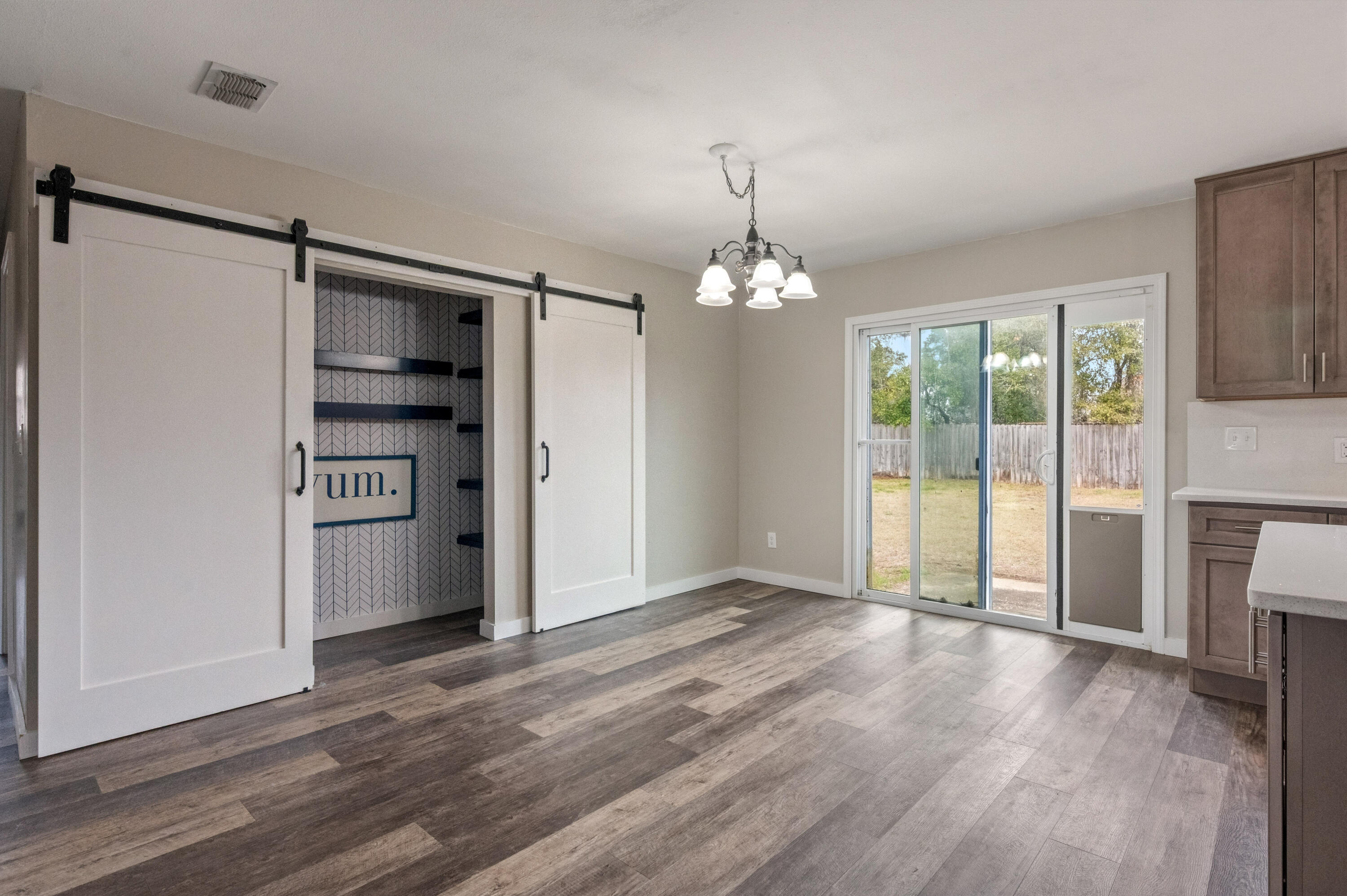 PALM ESTATES UNIT 3 - Residential