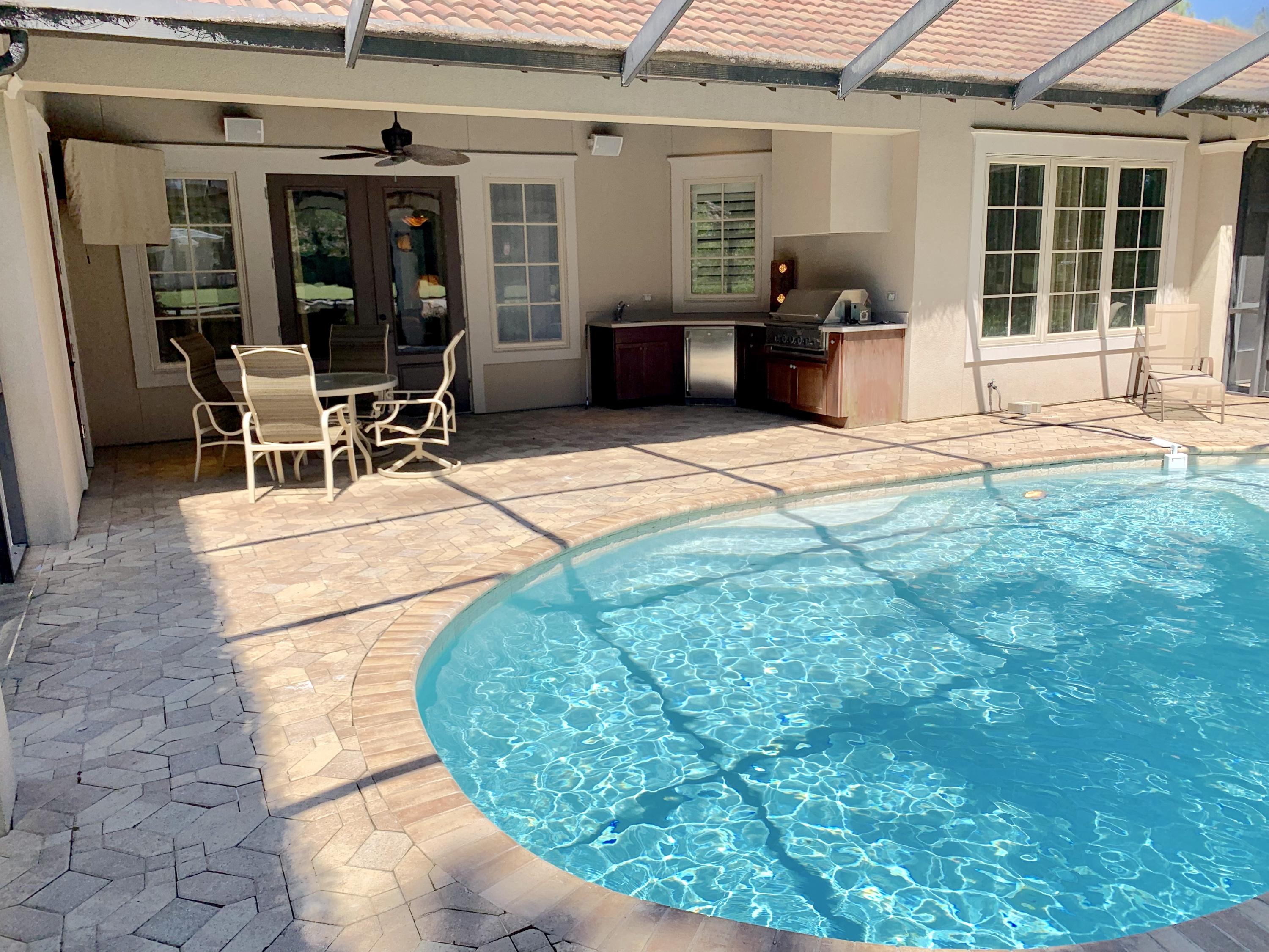 BAYTOWNE AVE EAST - Residential