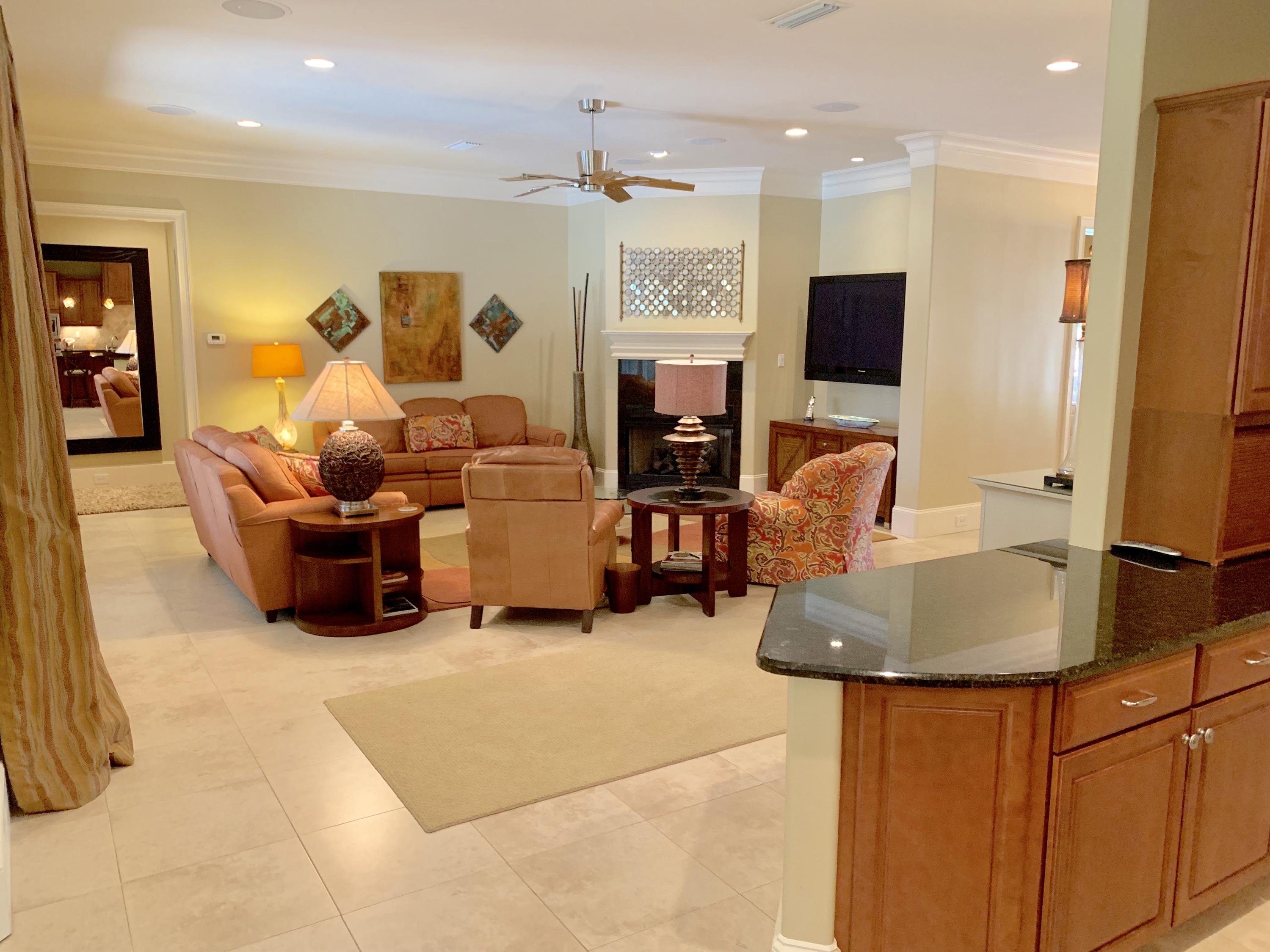 BAYTOWNE AVE EAST - Residential