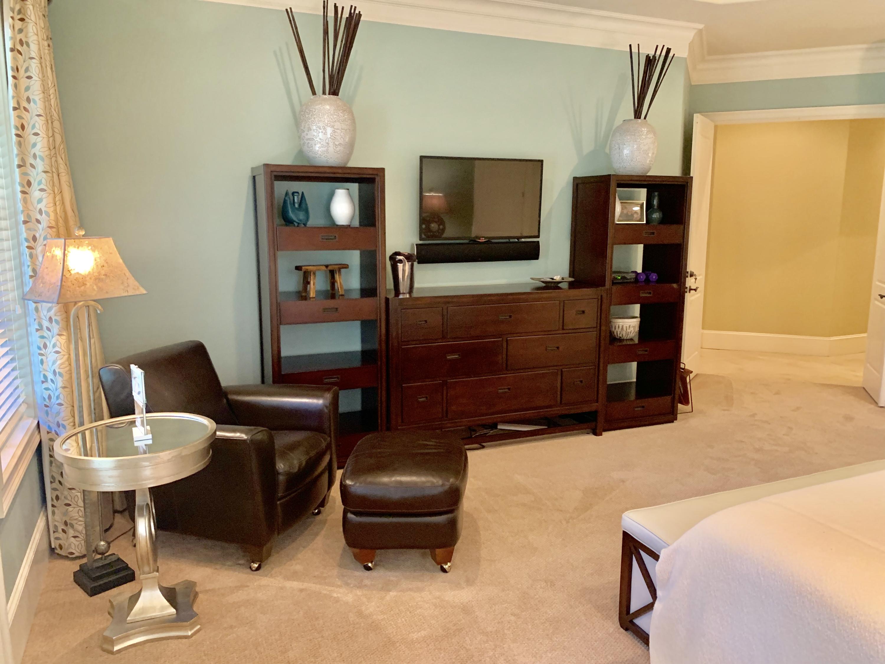 BAYTOWNE AVE EAST - Residential