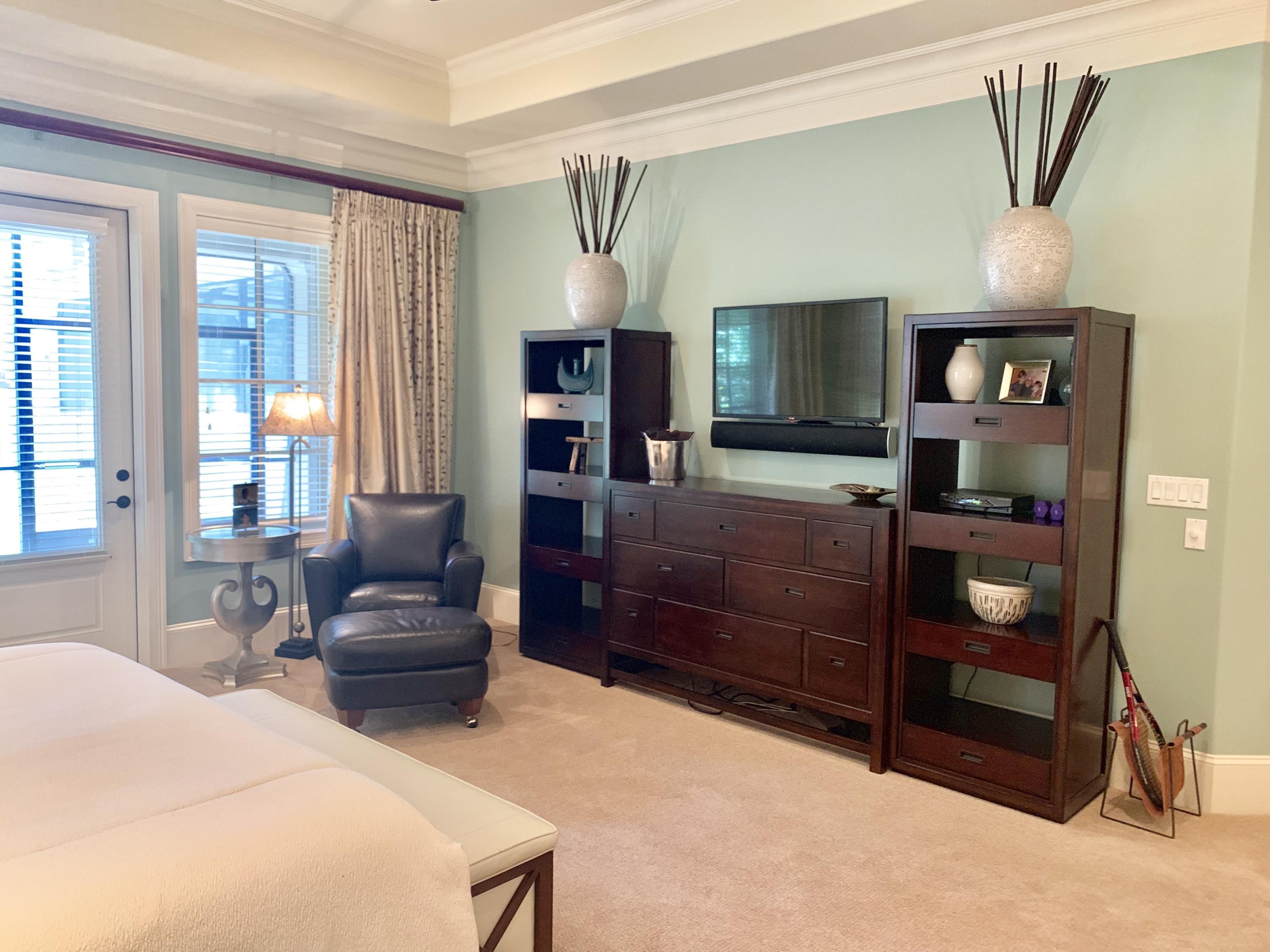 BAYTOWNE AVE EAST - Residential