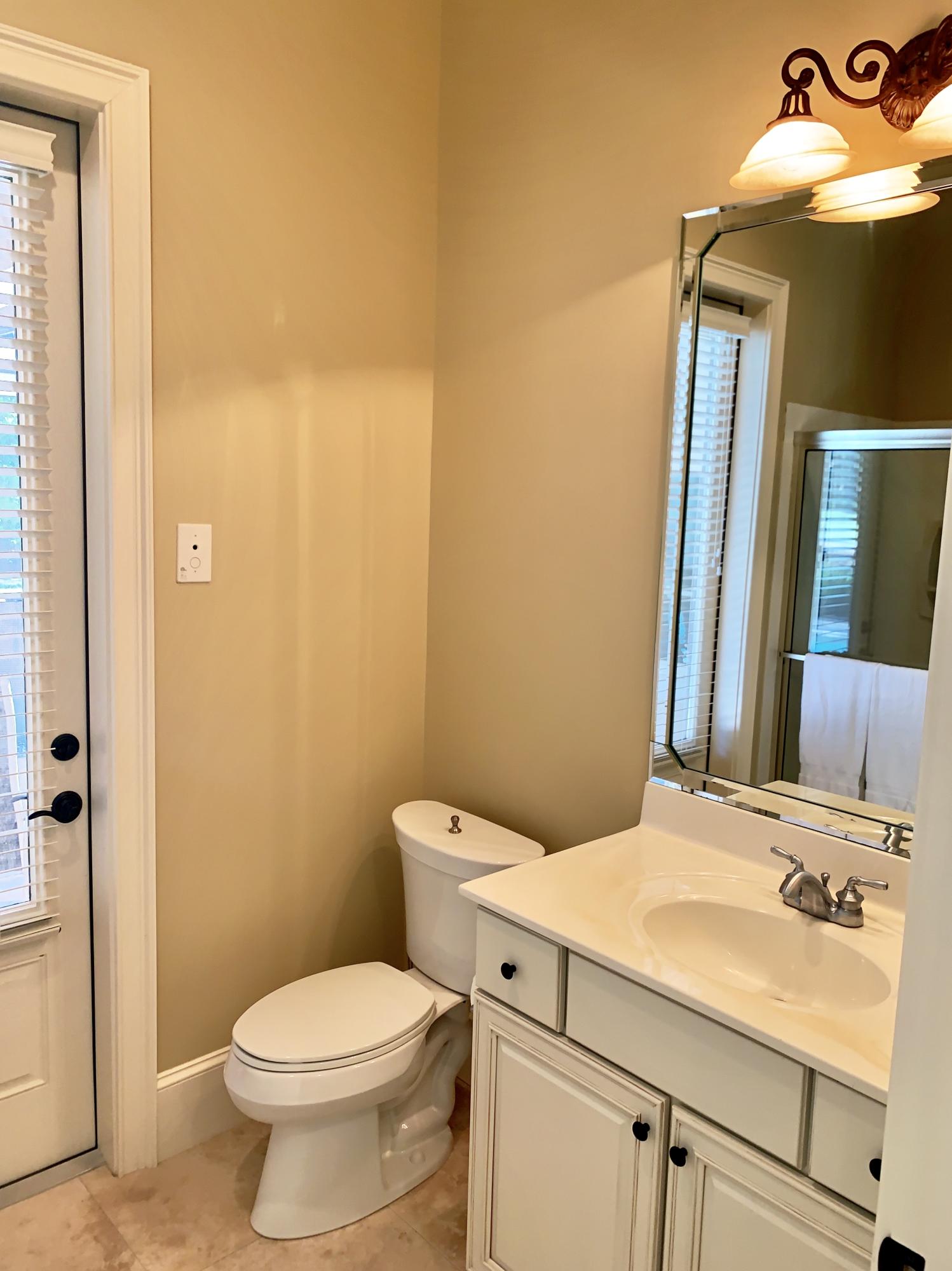 BAYTOWNE AVE EAST - Residential