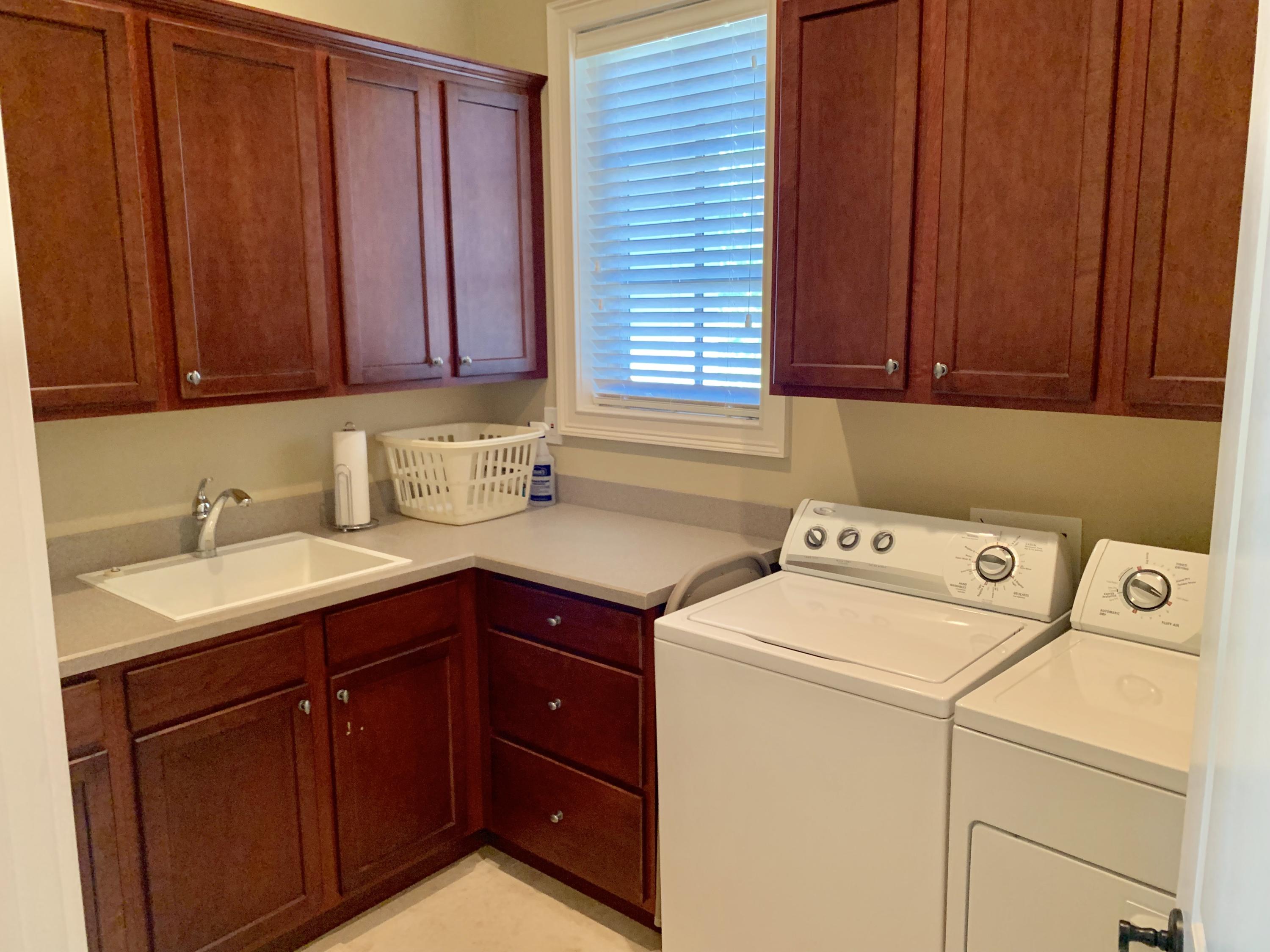 BAYTOWNE AVE EAST - Residential