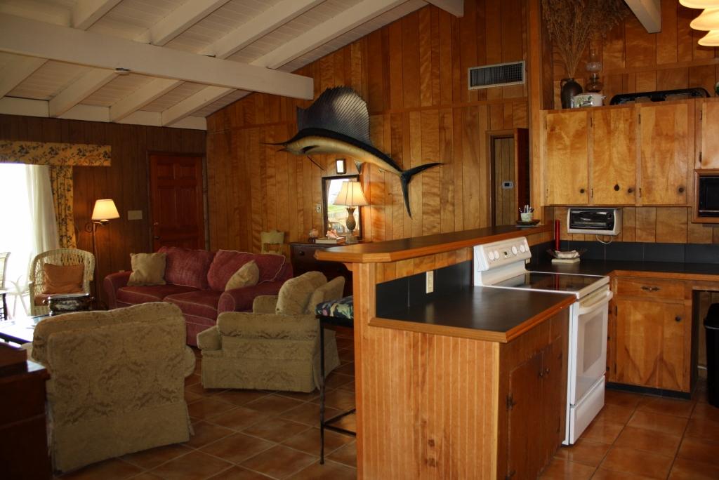 DESTIN M/P NE 185FT OF LOT 16 LESS THE NELY 100FT AND LESS THE SELY 3FT FOR STREET PURPOSES - Residential