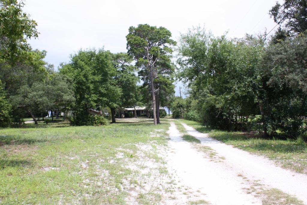 DESTIN M/P NE 185FT OF LOT 16 LESS THE NELY 100FT AND LESS THE SELY 3FT FOR STREET PURPOSES - Residential