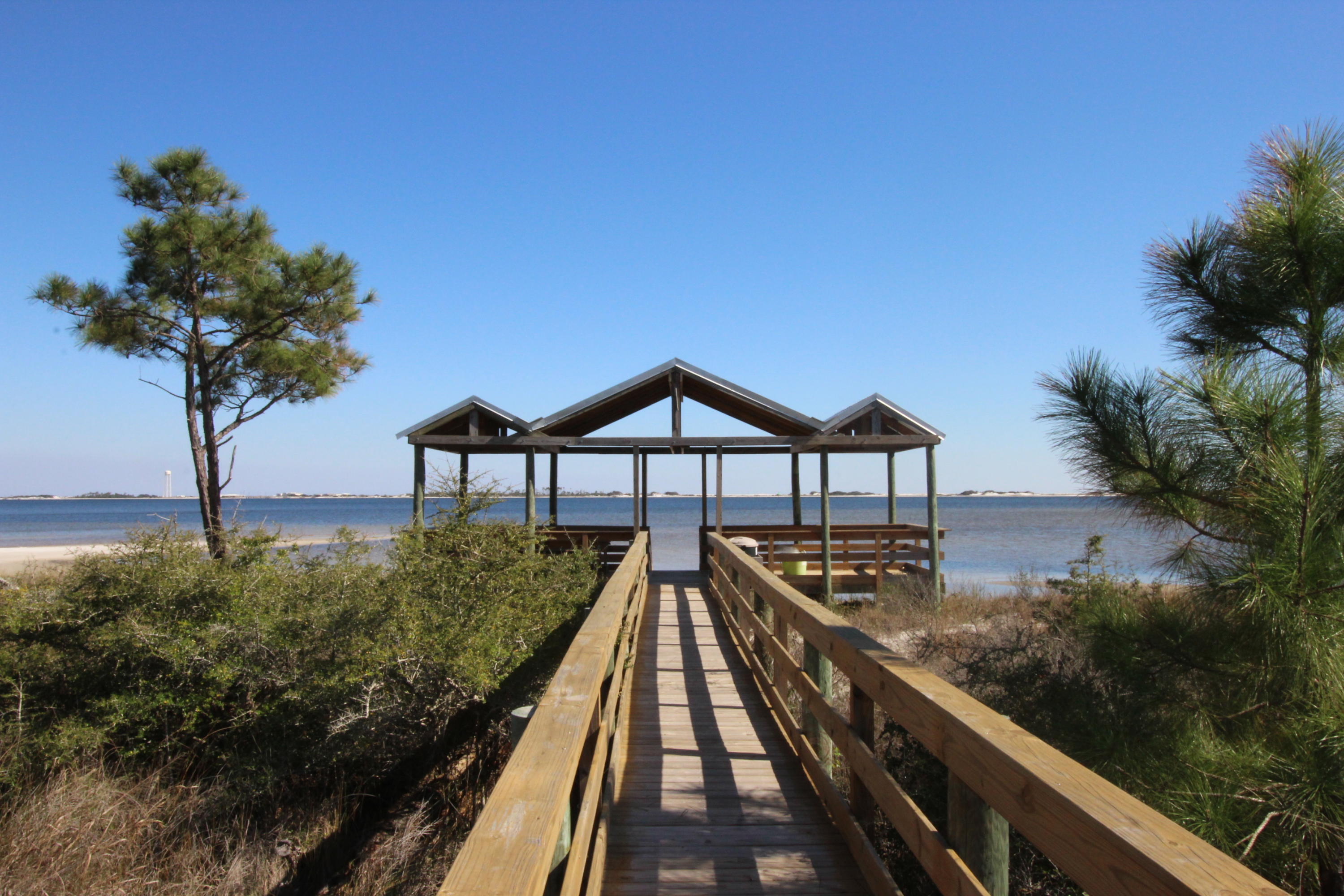 BISCAYNE POINTE - Land