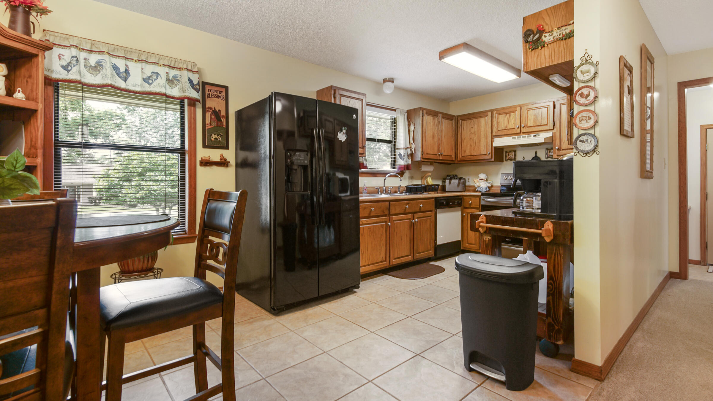 PINE SHORES - Residential