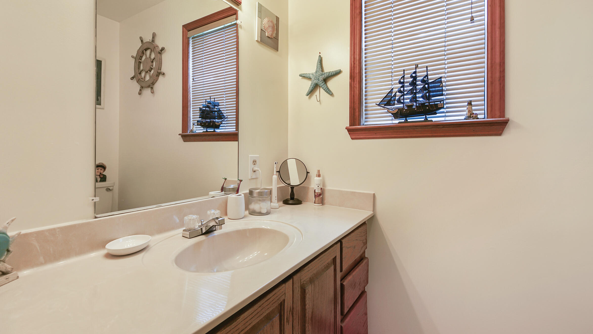 PINE SHORES - Residential