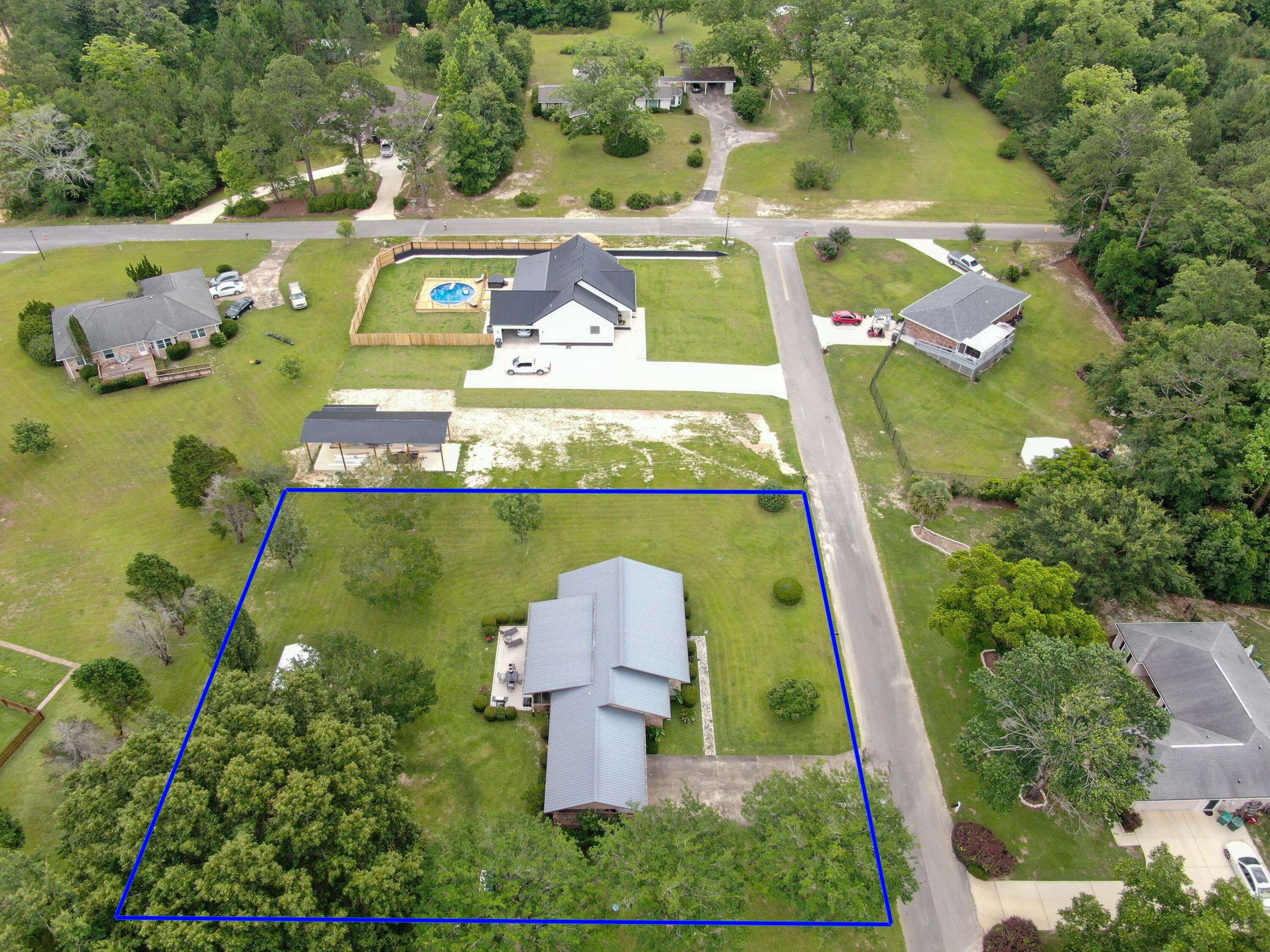 PINE SHORES - Residential