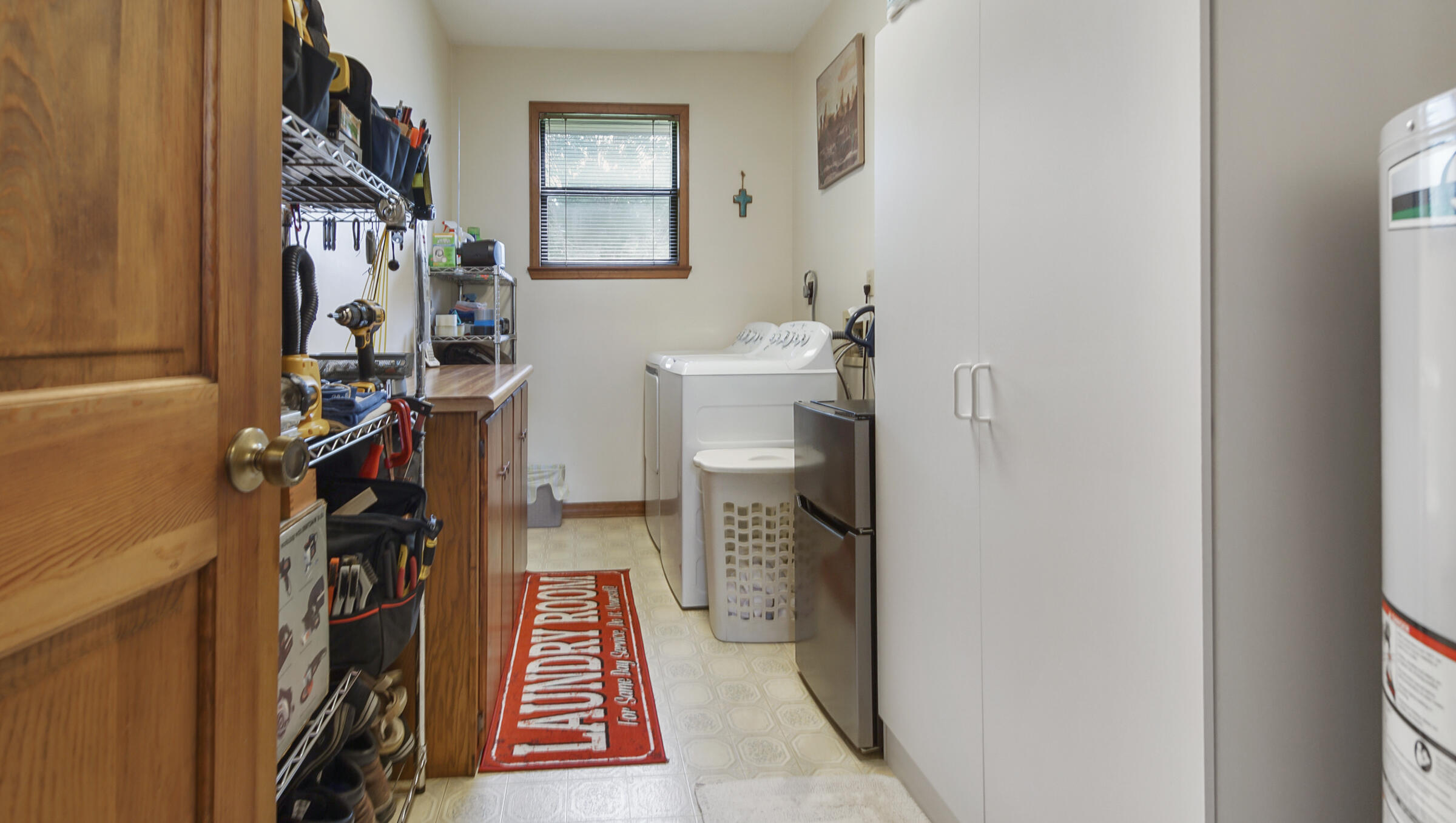 PINE SHORES - Residential