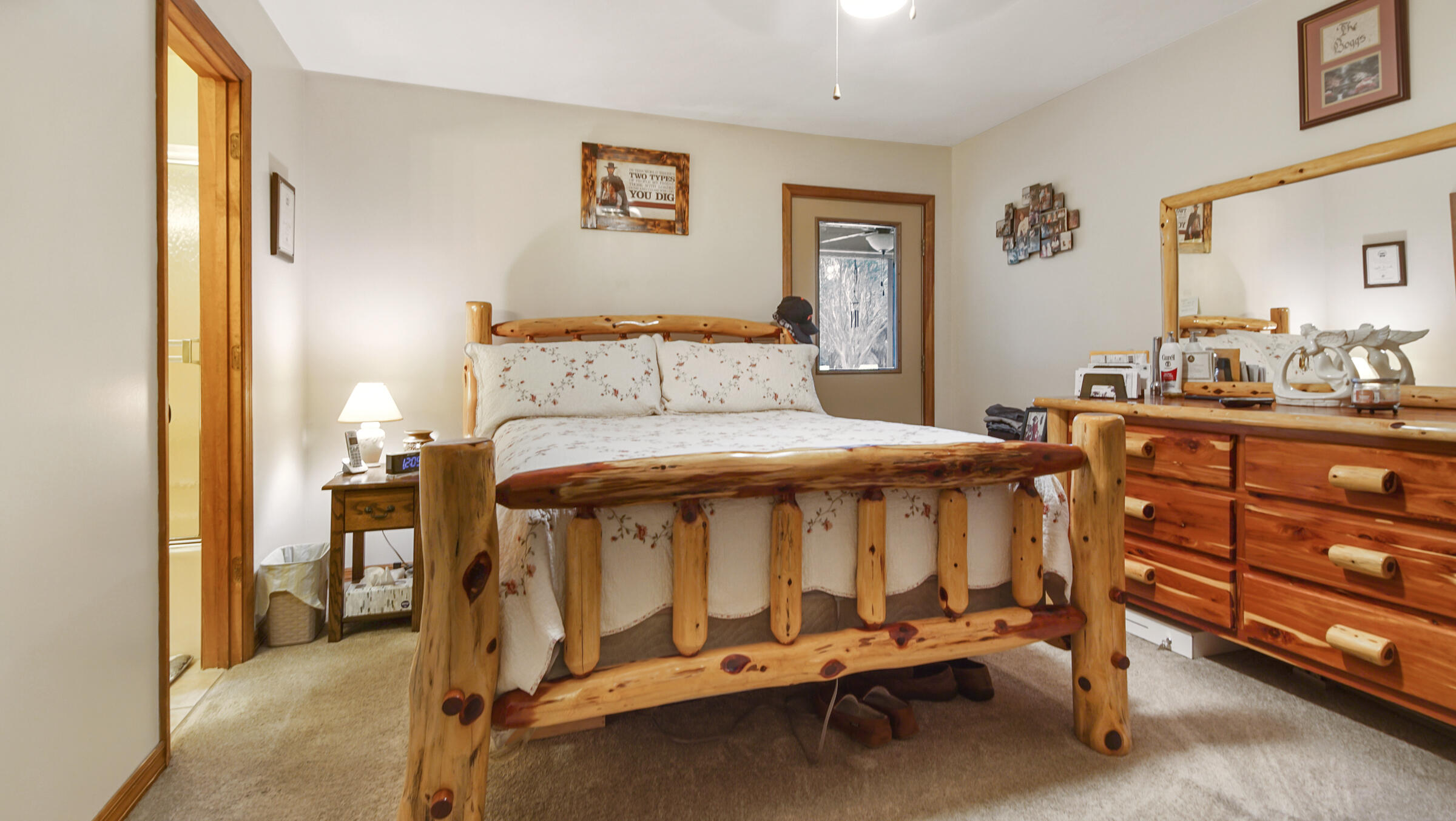 PINE SHORES - Residential